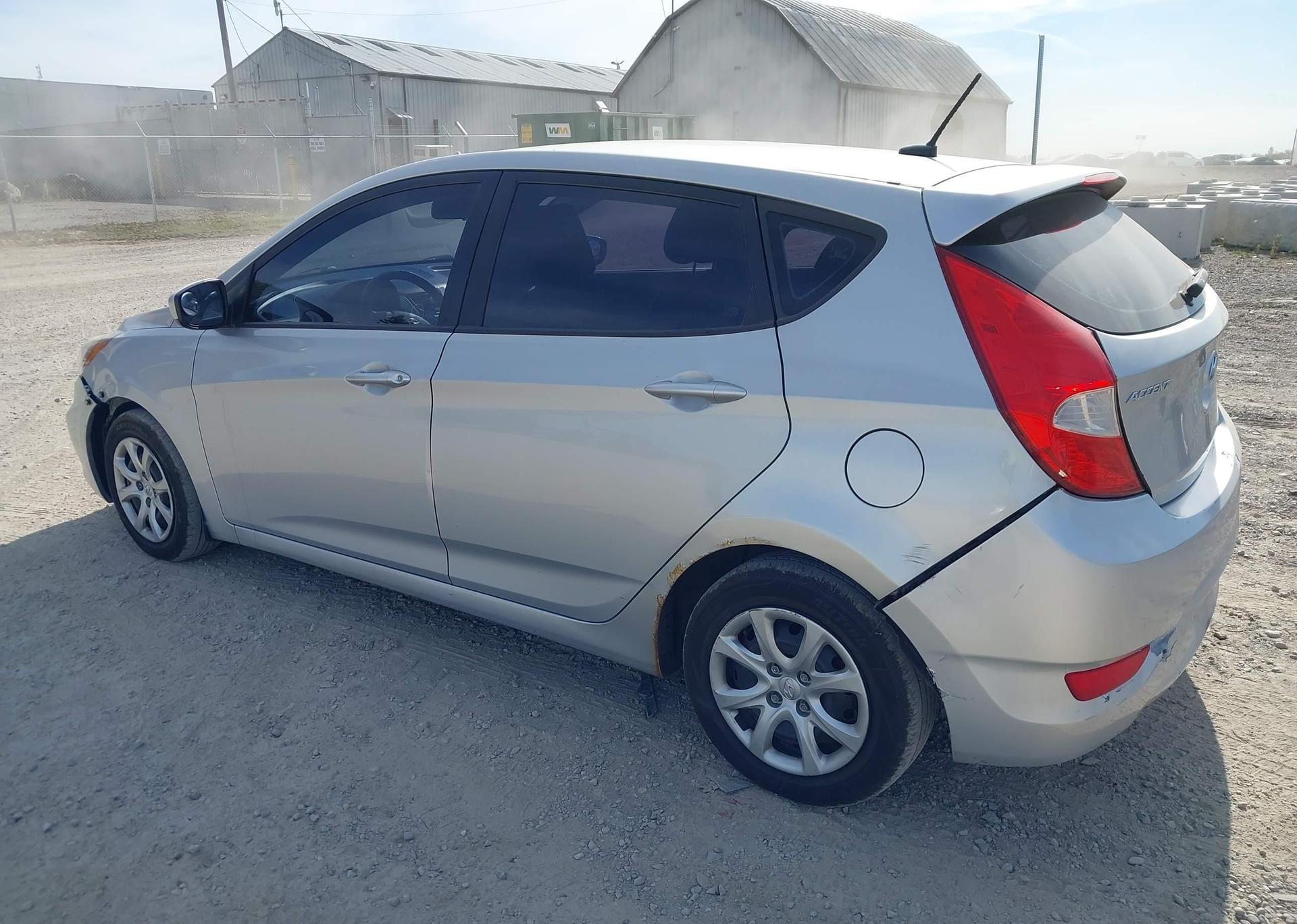 2014 HYUNDAI ACCENT GLS