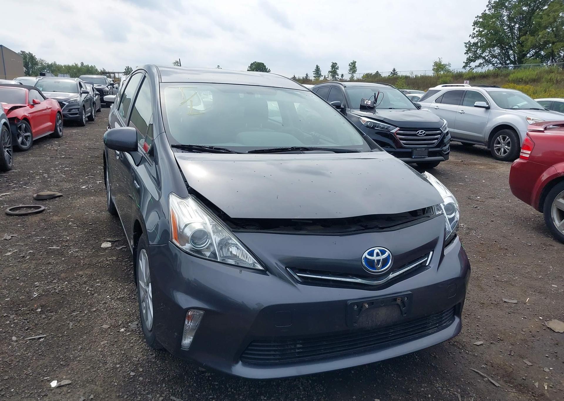 2014 TOYOTA PRIUS V