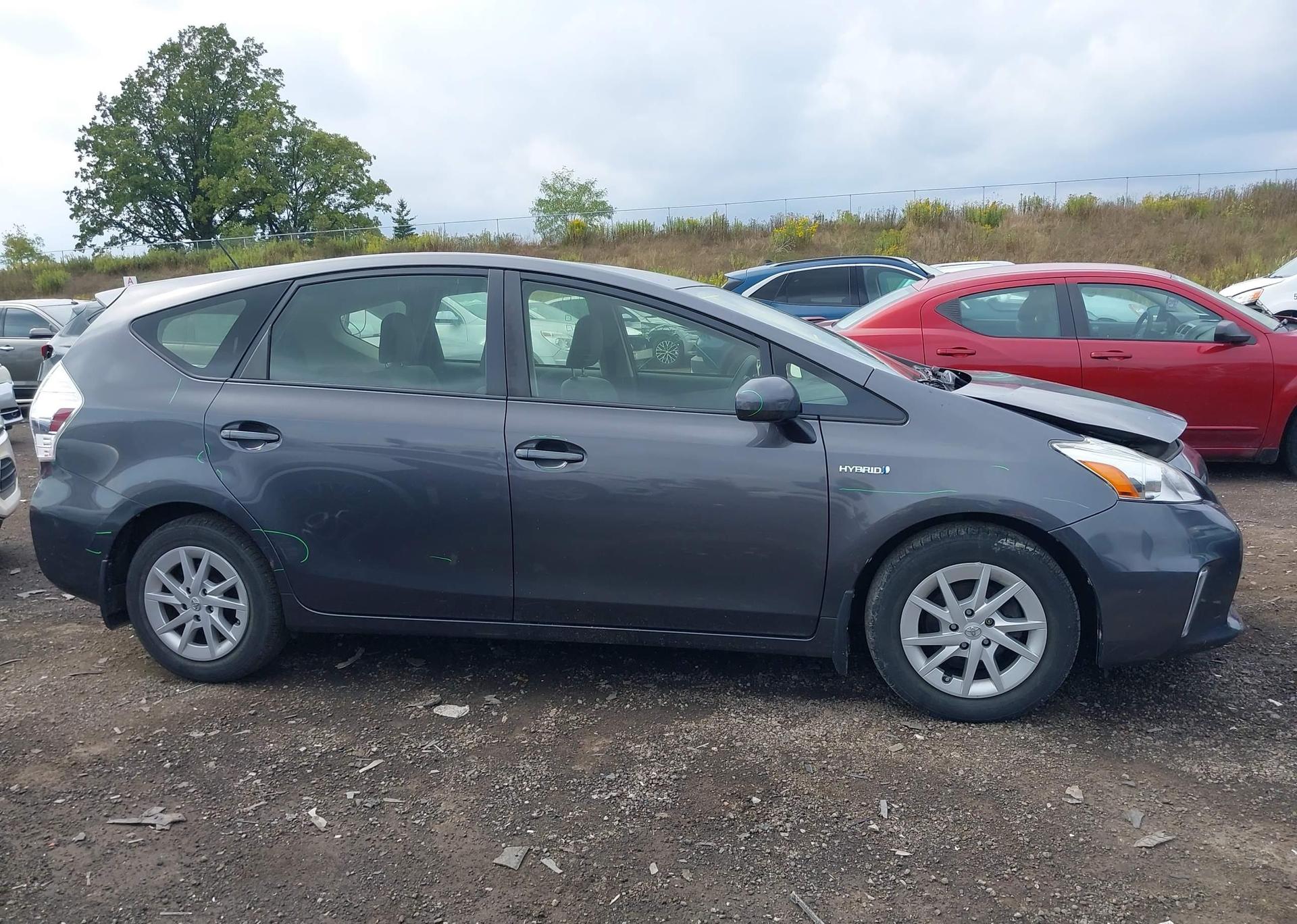 2014 TOYOTA PRIUS V