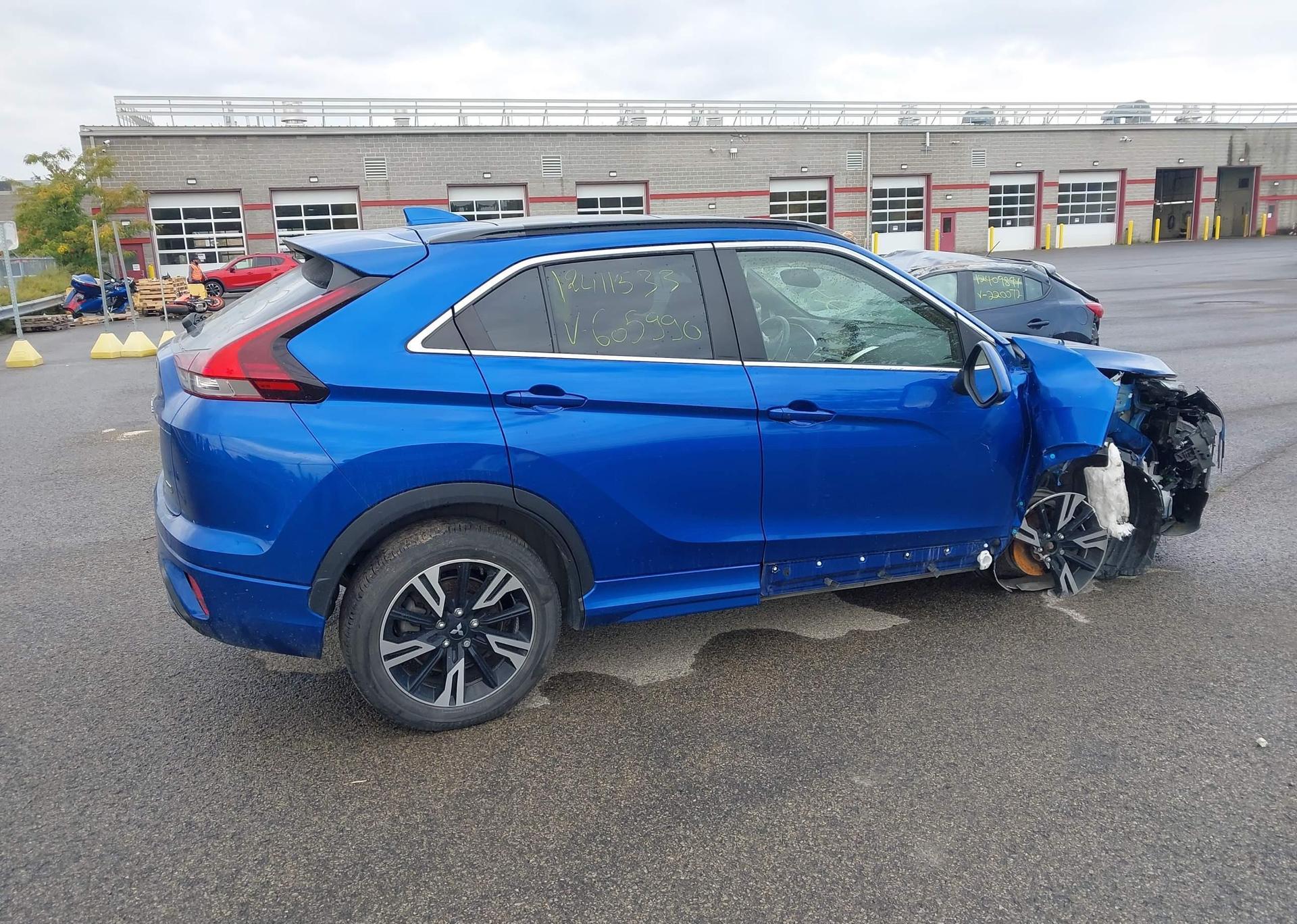 2023 MITSUBISHI ECLIPSE CROSS LE