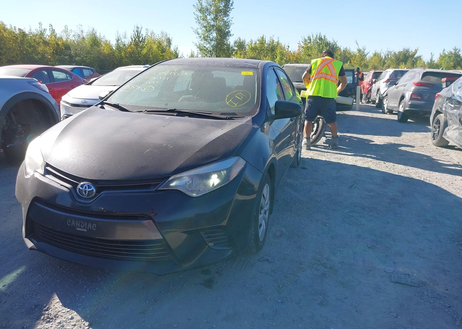 2015 TOYOTA COROLLA LE