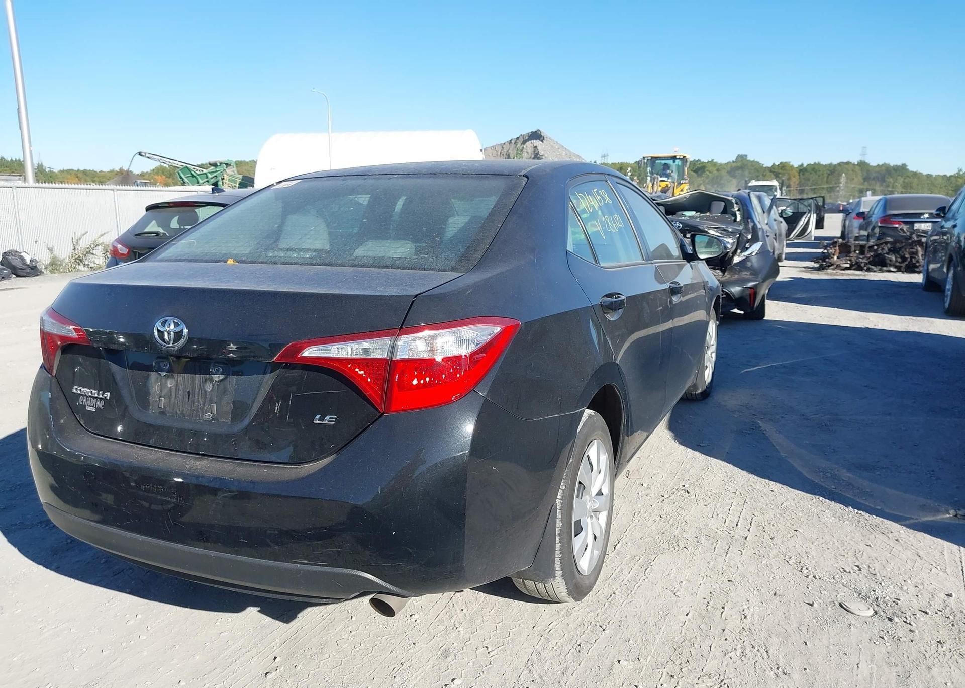 2015 TOYOTA COROLLA LE