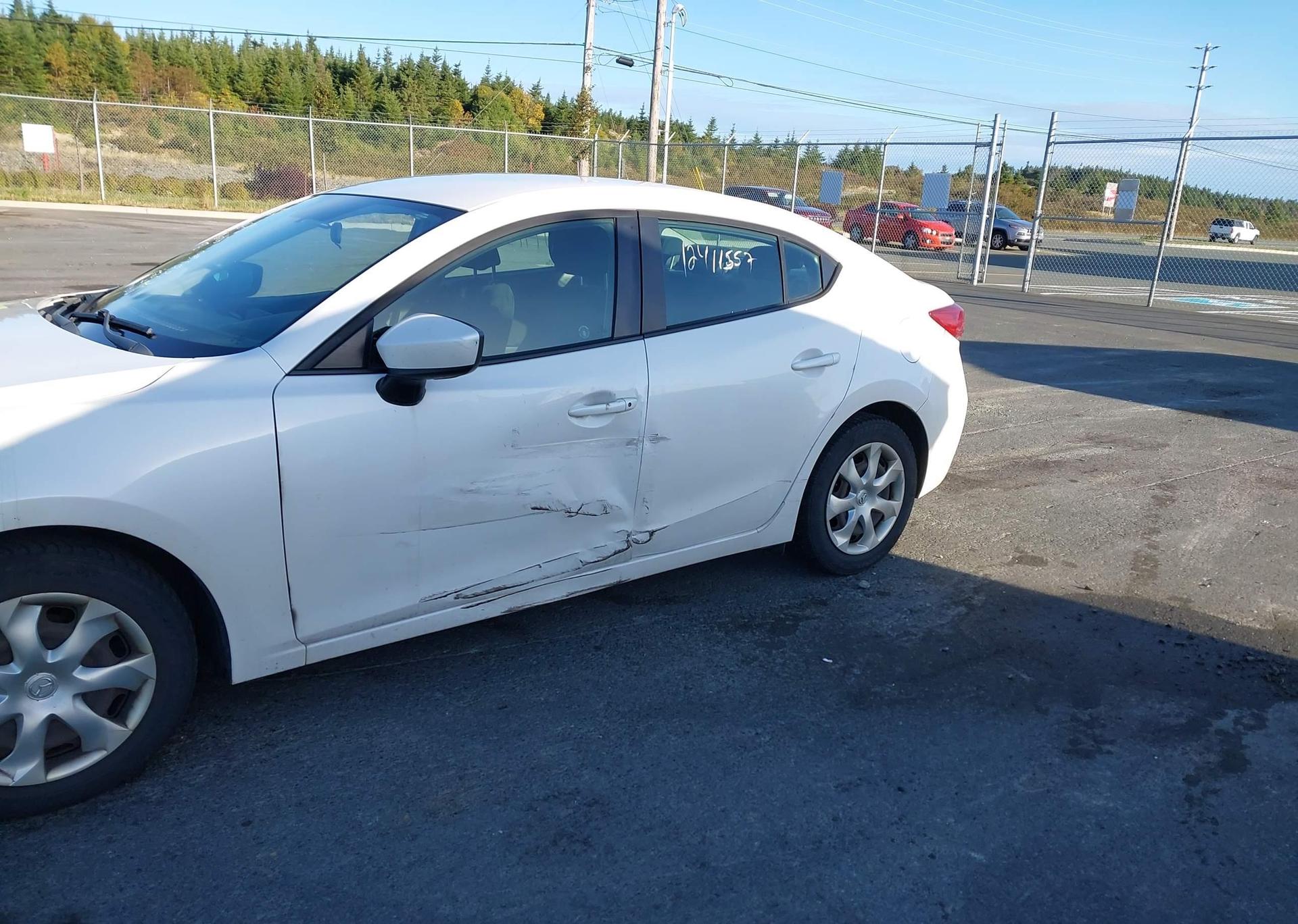 2015 MAZDA MAZDA3 GX