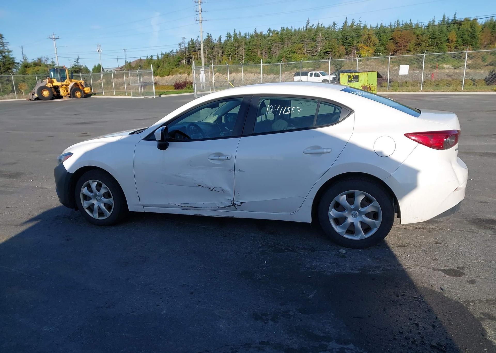 2015 MAZDA MAZDA3 GX