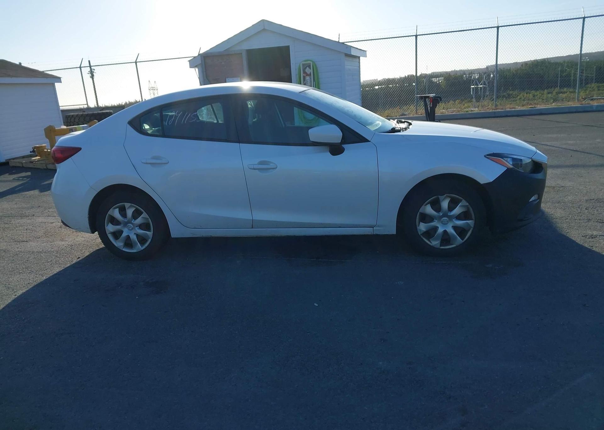 2015 MAZDA MAZDA3 GX