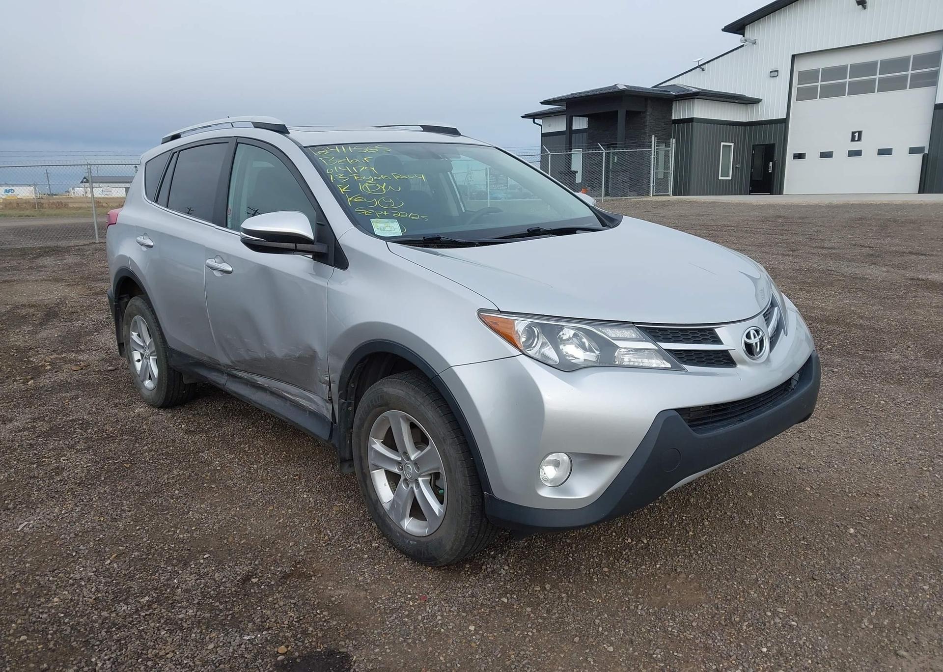 2013 TOYOTA RAV4 XLE