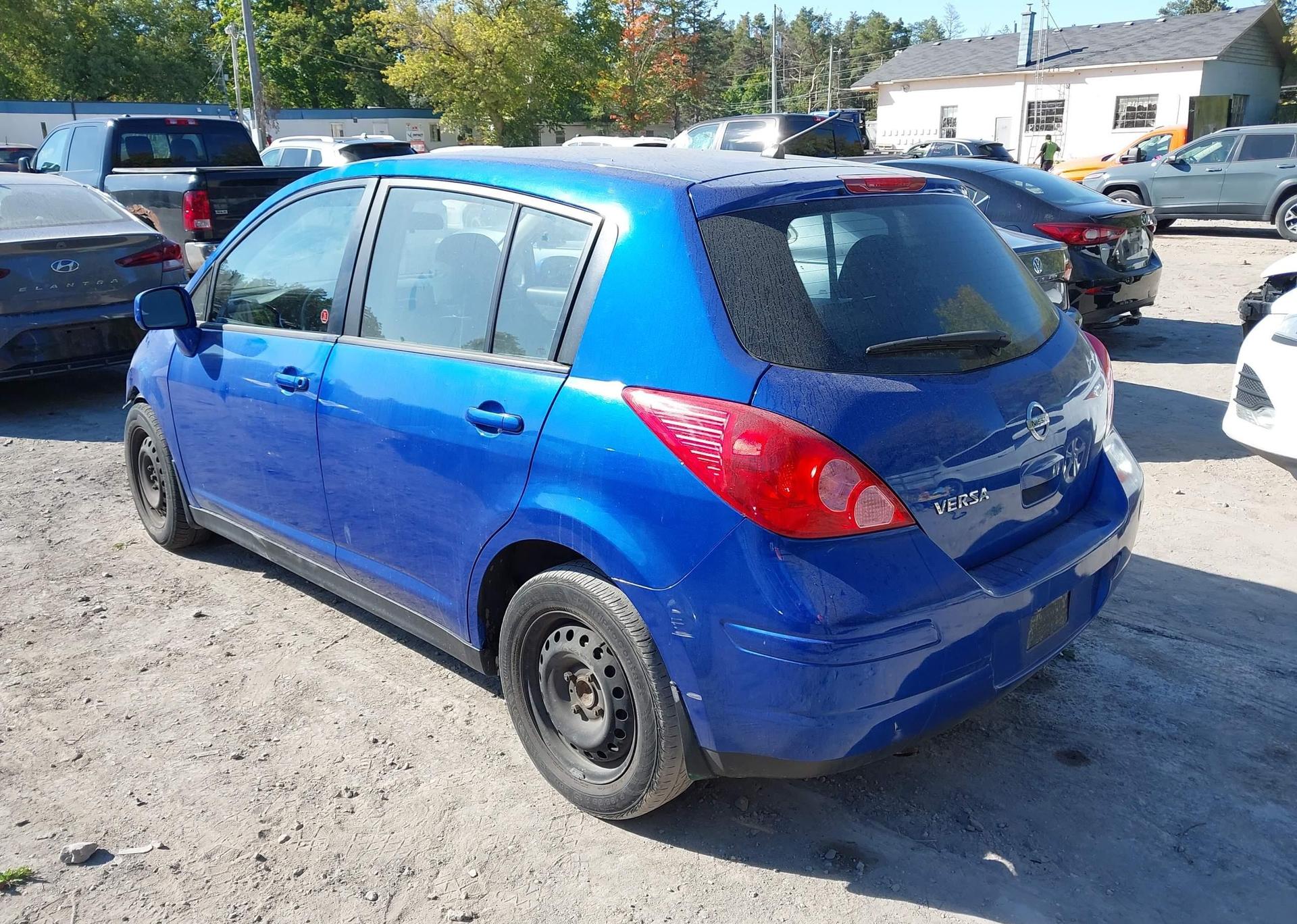 2012 NISSAN VERSA S