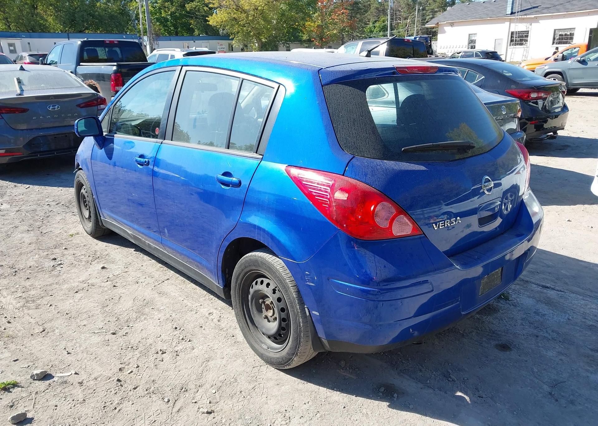 2012 NISSAN VERSA S