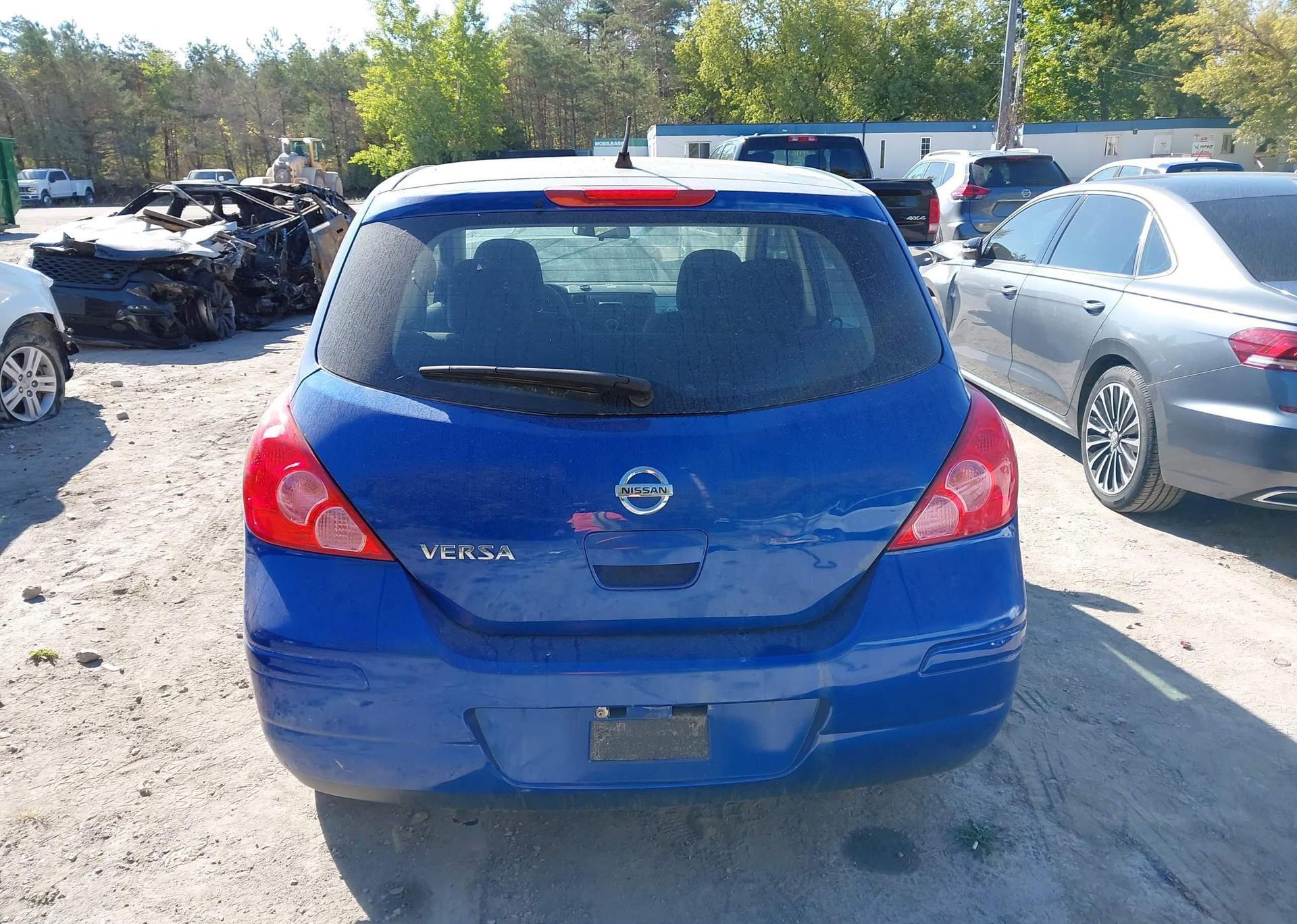 2012 NISSAN VERSA S