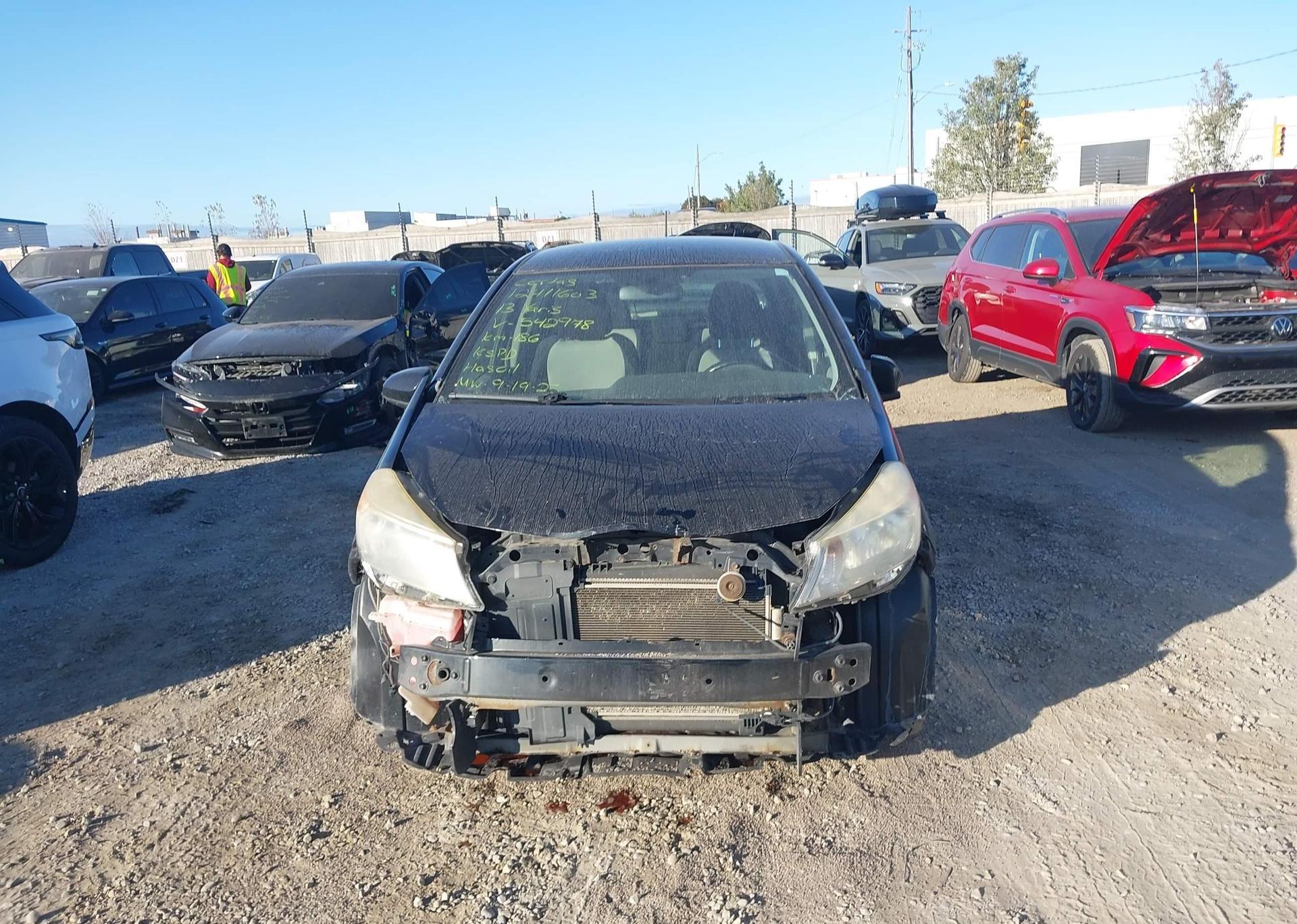 2013 TOYOTA YARIS