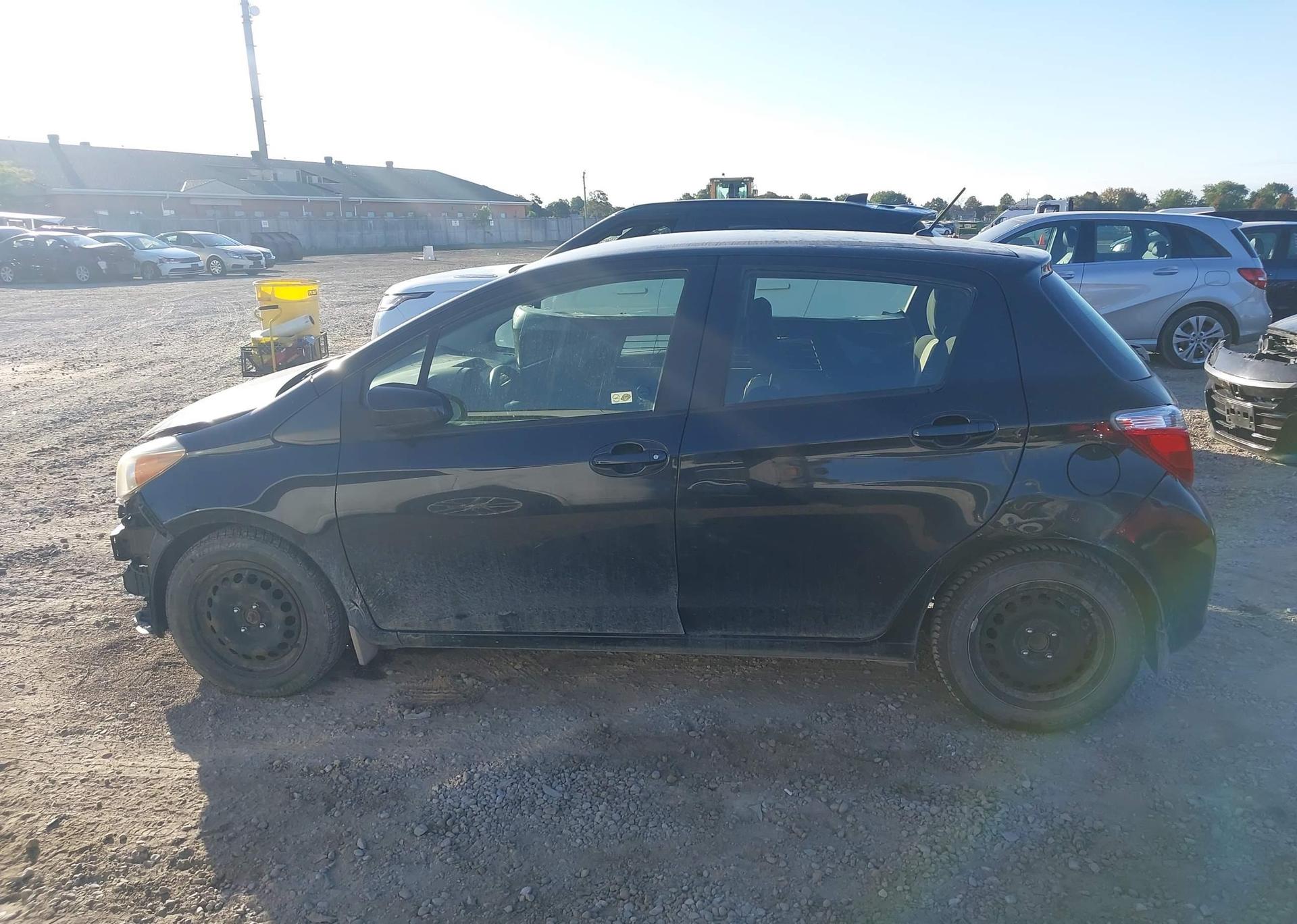 2013 TOYOTA YARIS