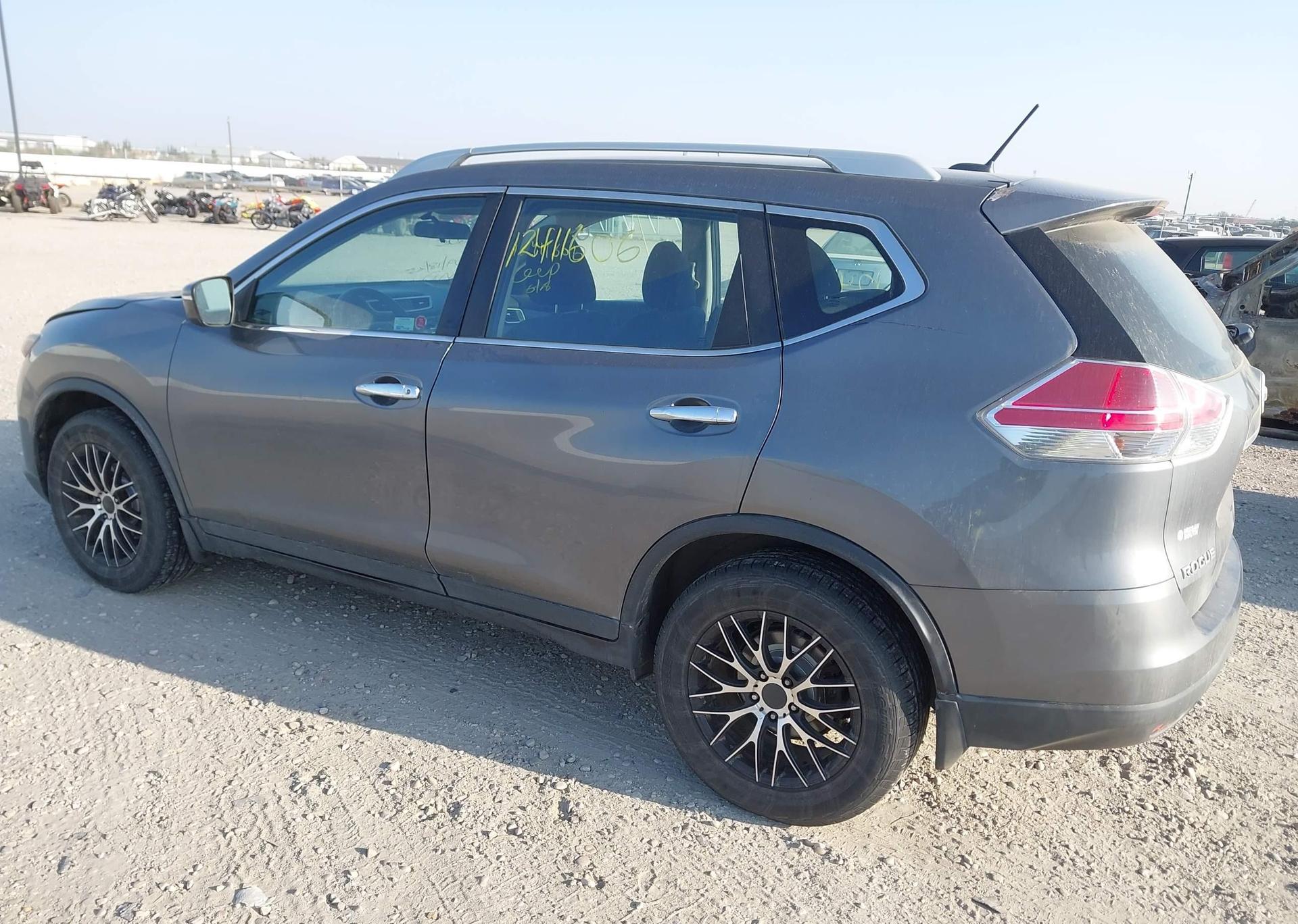 2014 NISSAN ROGUE S