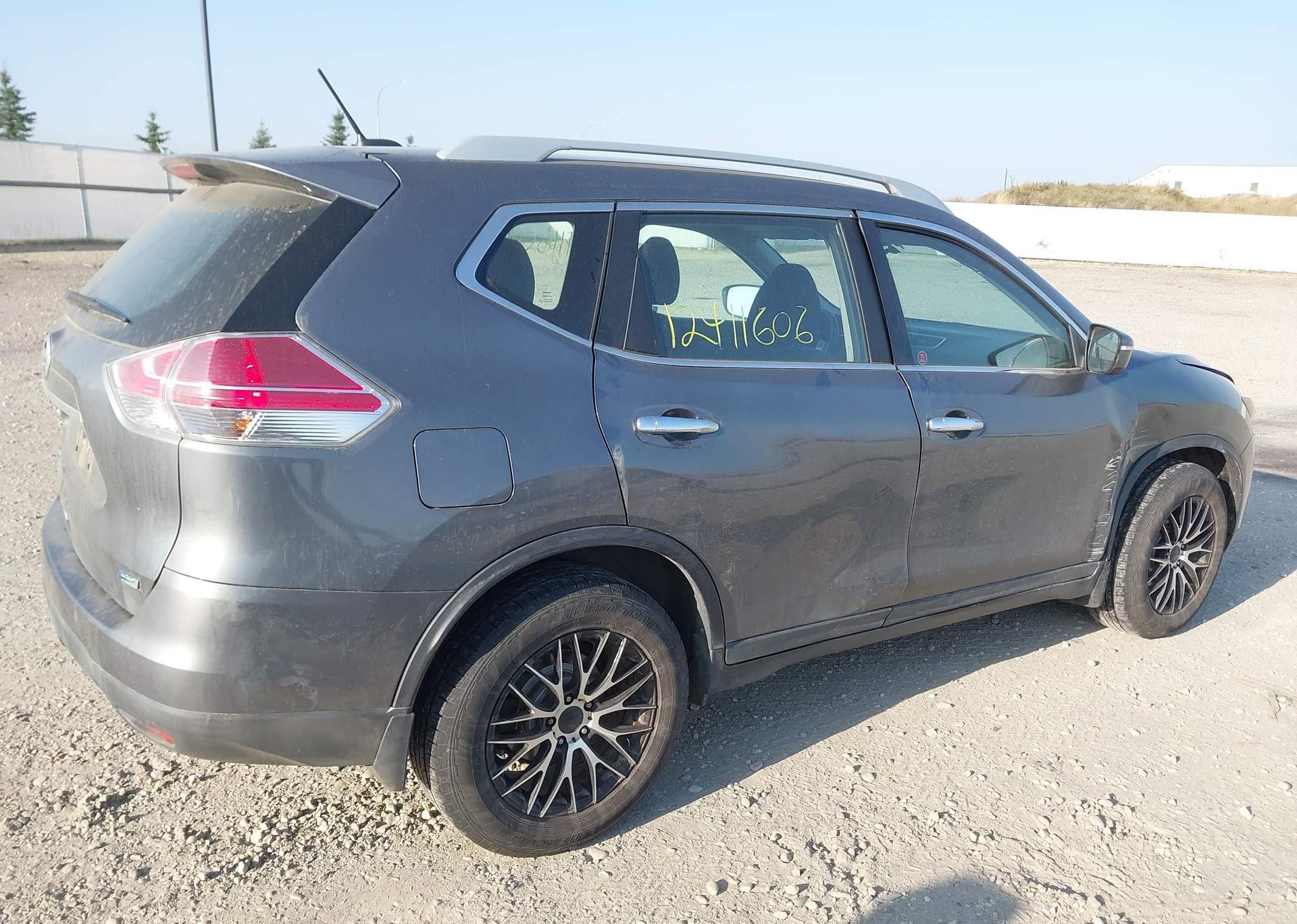 2014 NISSAN ROGUE S