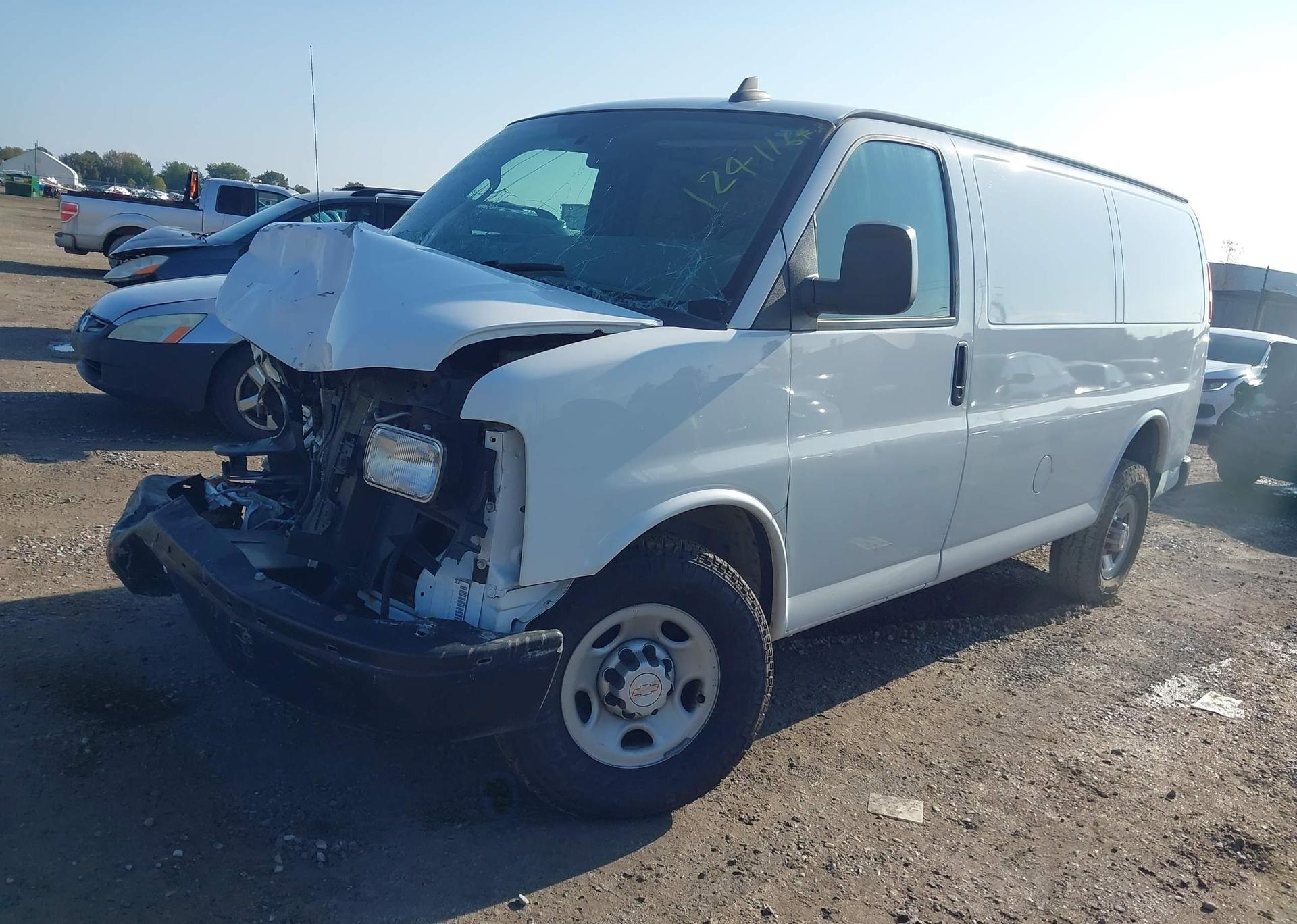 2017 CHEVROLET EXPRESS 2500 1WT