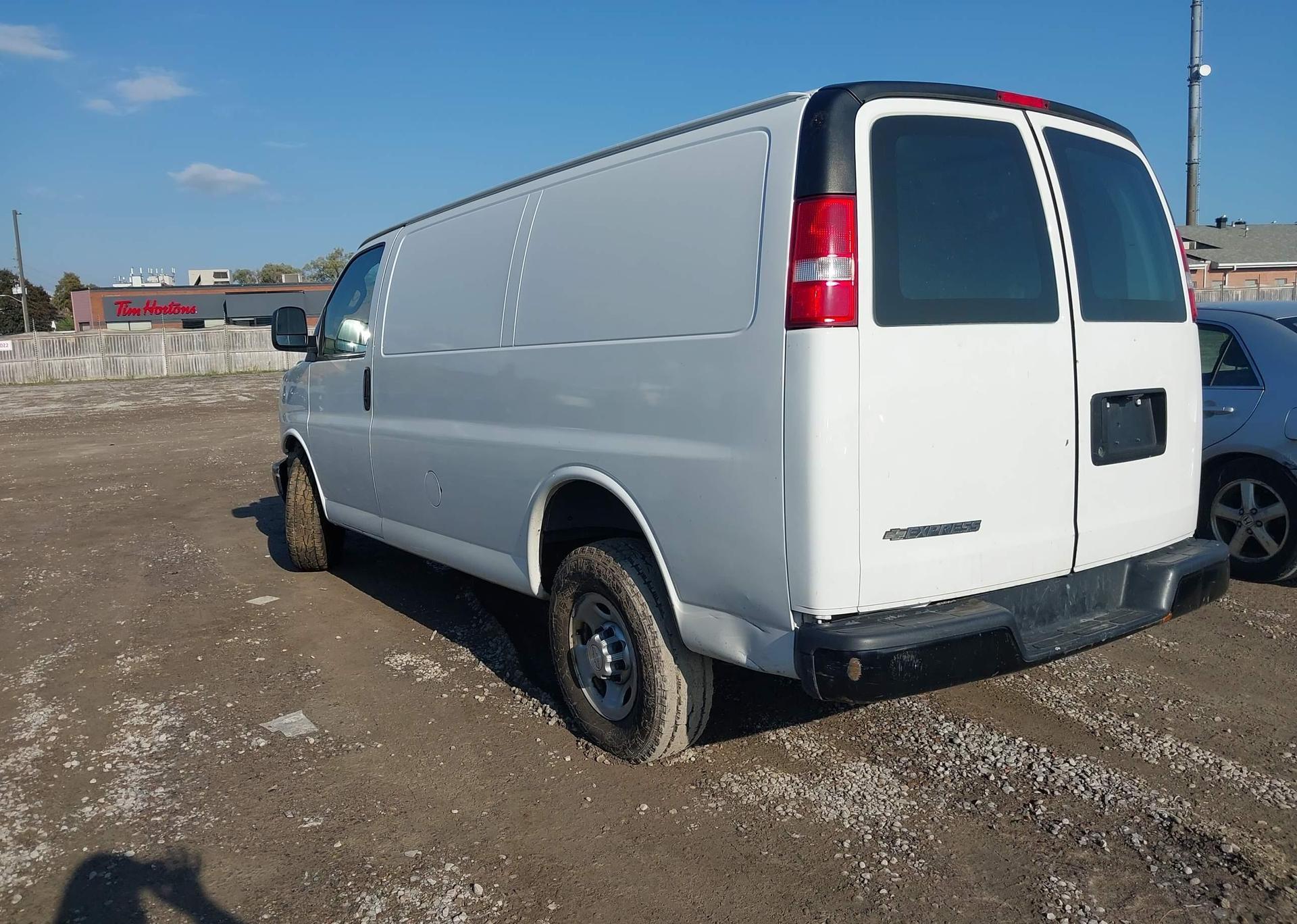 2017 CHEVROLET EXPRESS 2500 1WT