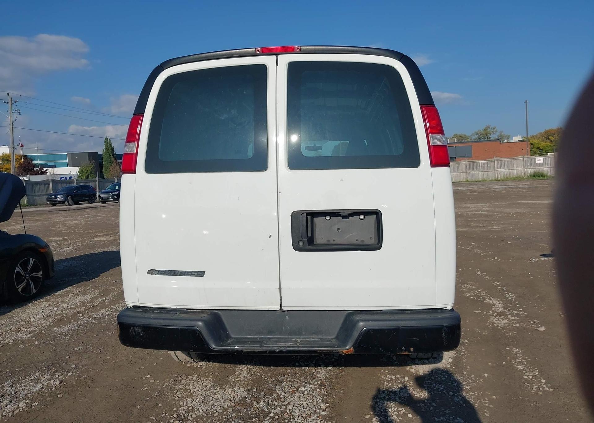 2017 CHEVROLET EXPRESS 2500 1WT