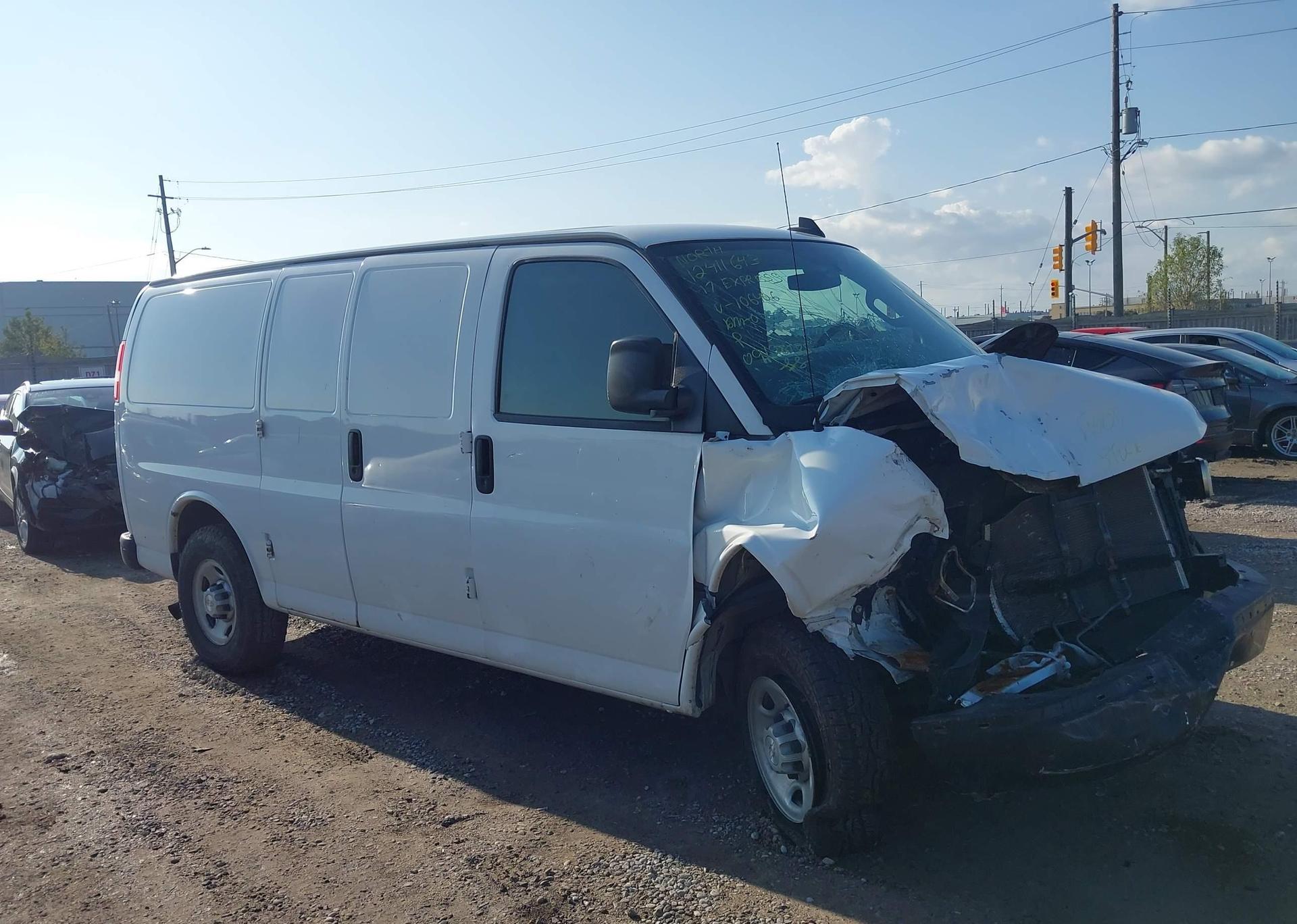 2017 CHEVROLET EXPRESS 2500 1WT