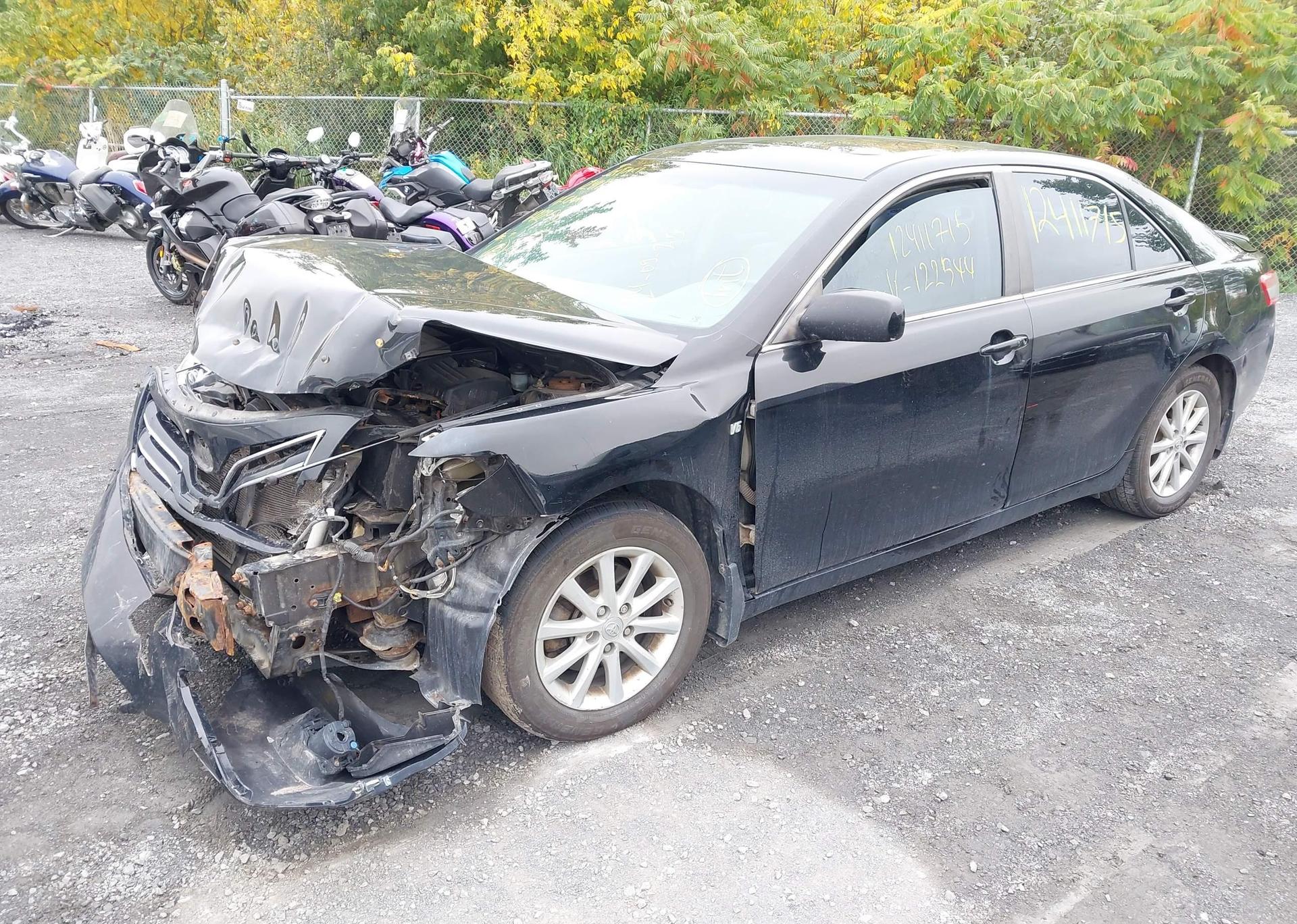 2011 TOYOTA CAMRY