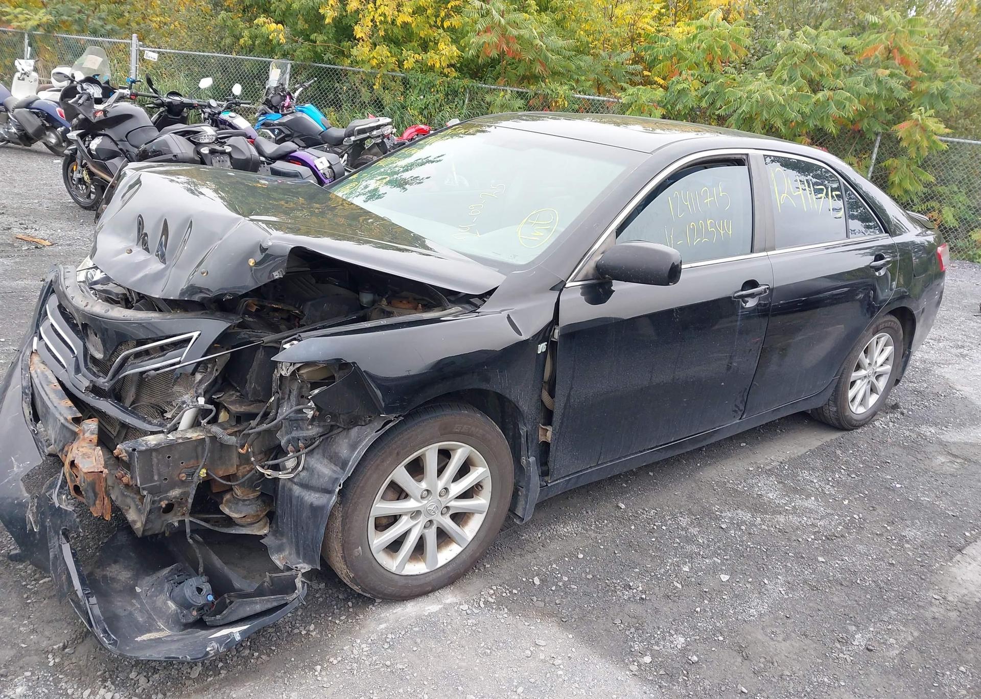 2011 TOYOTA CAMRY