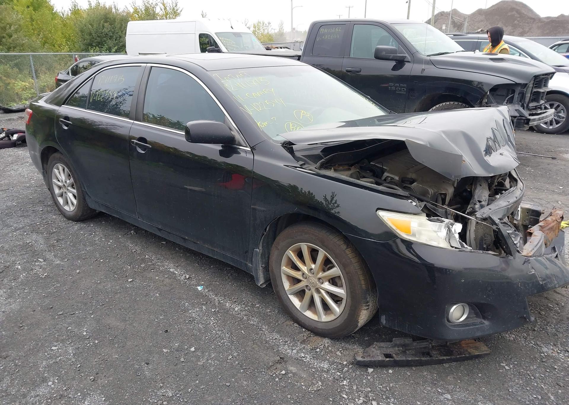 2011 TOYOTA CAMRY