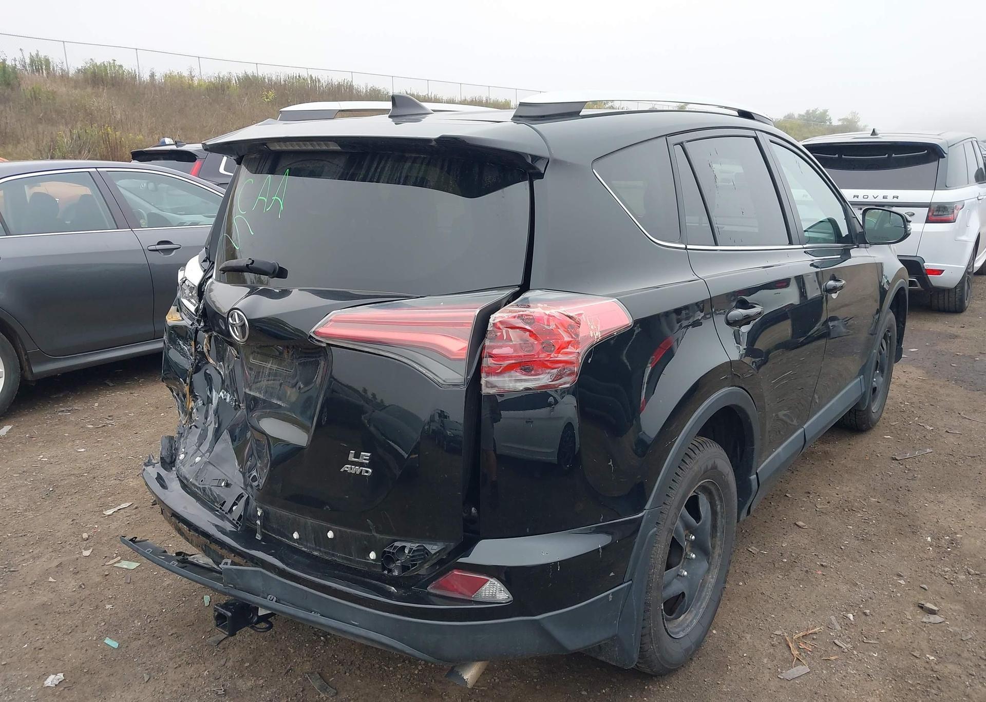 2016 TOYOTA RAV4 LE