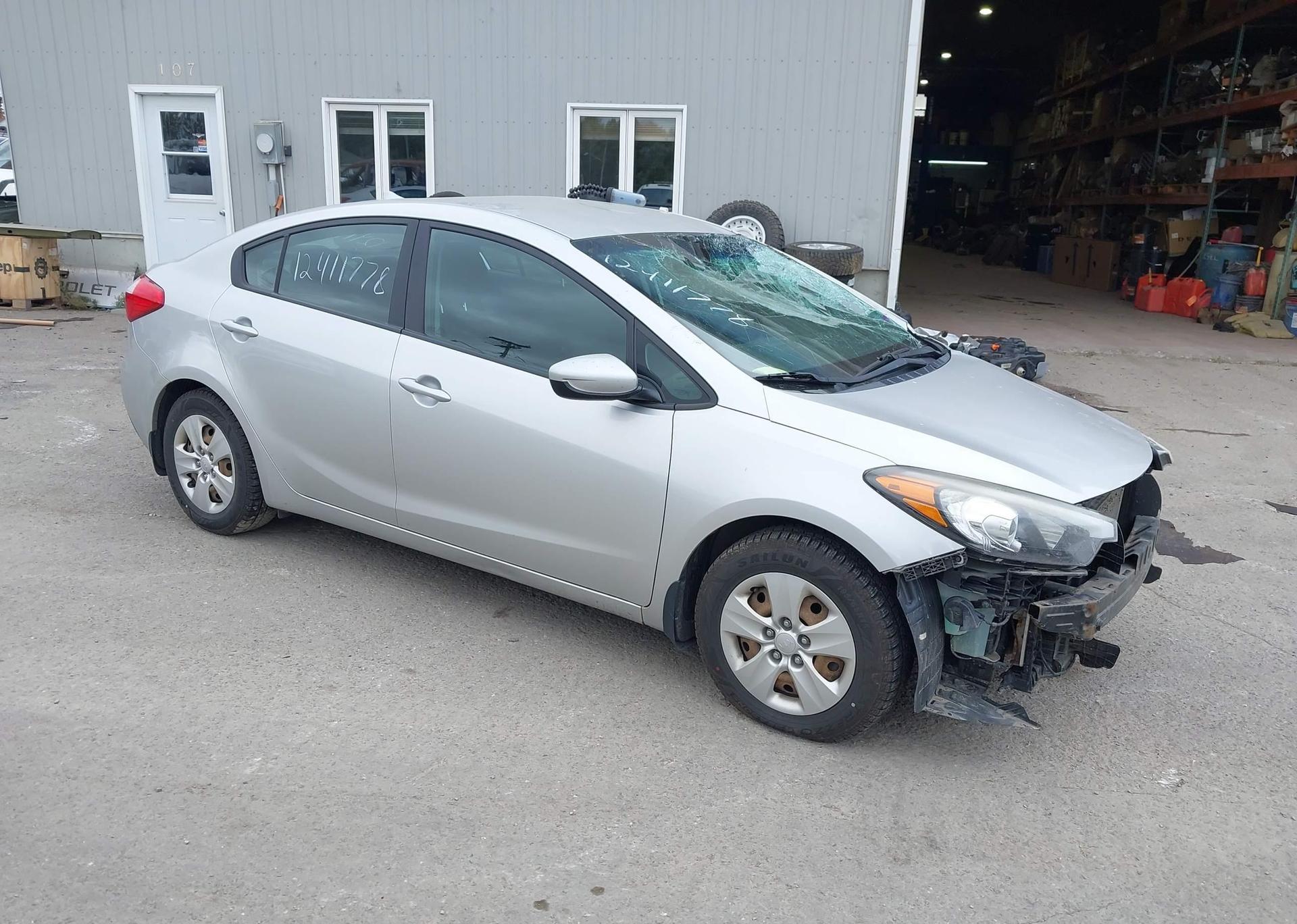 2015 KIA FORTE LX