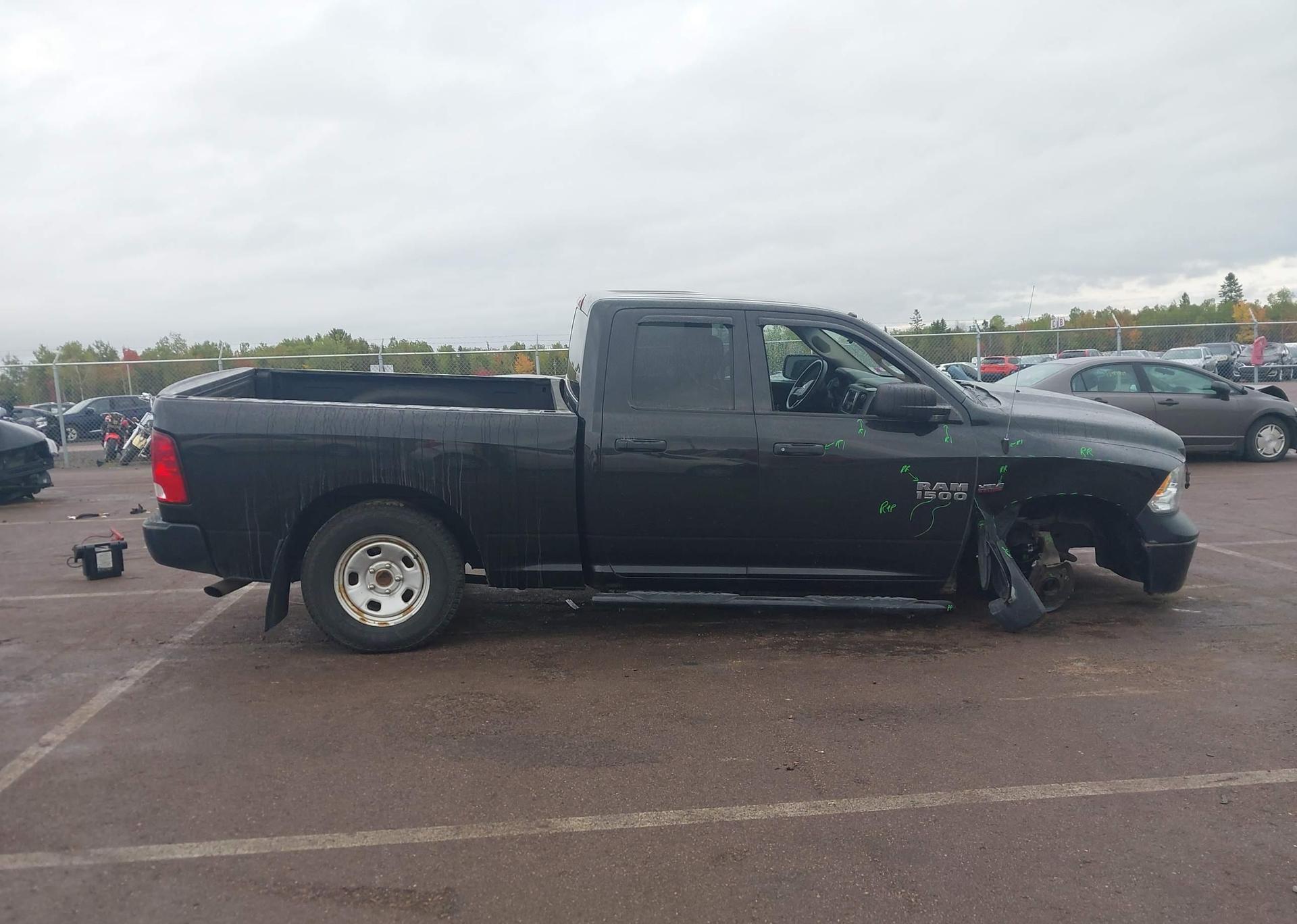 2015 RAM 1500 ST