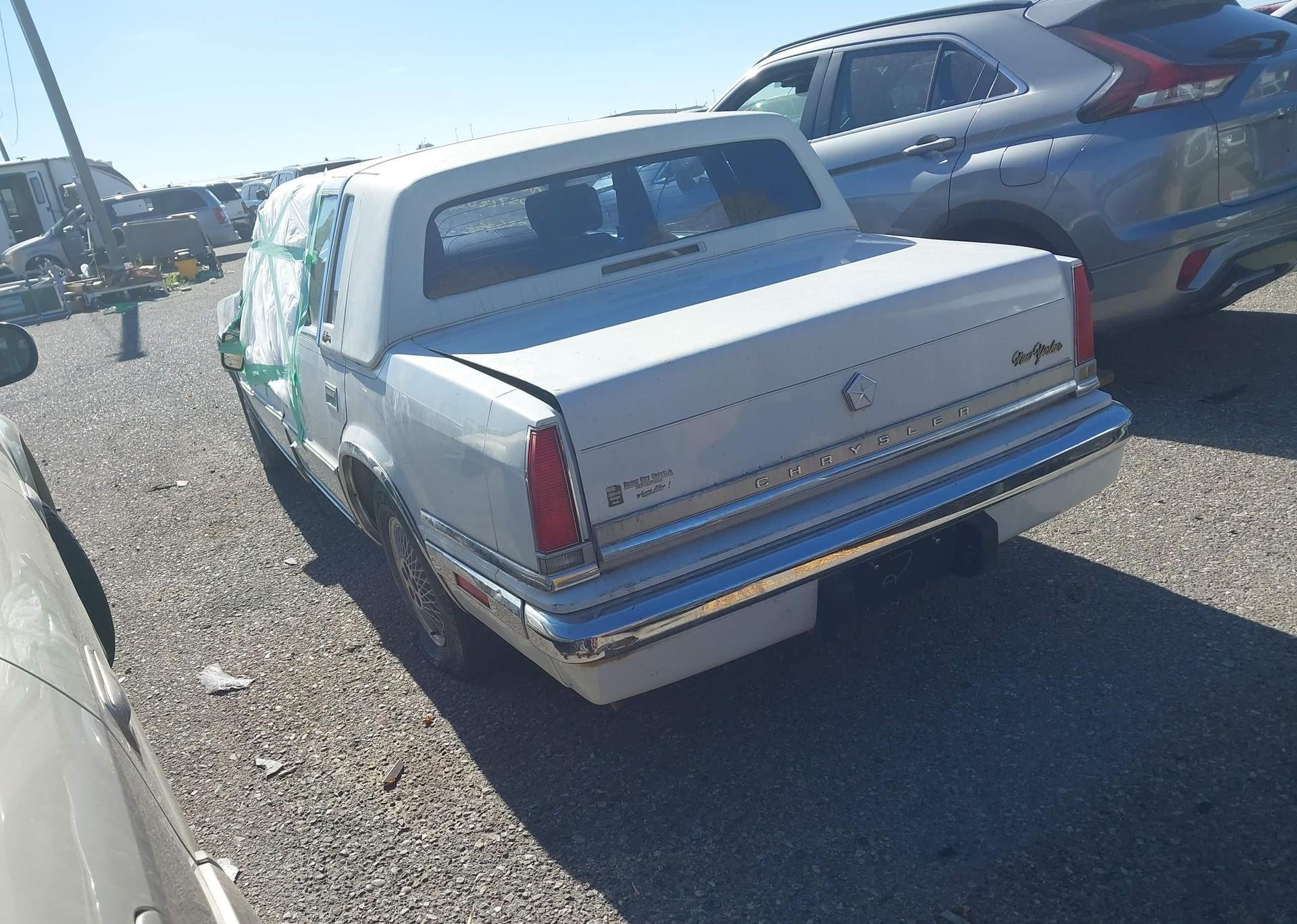 1990 CHRYSLER NEW YORKER FIFTH AVENUE