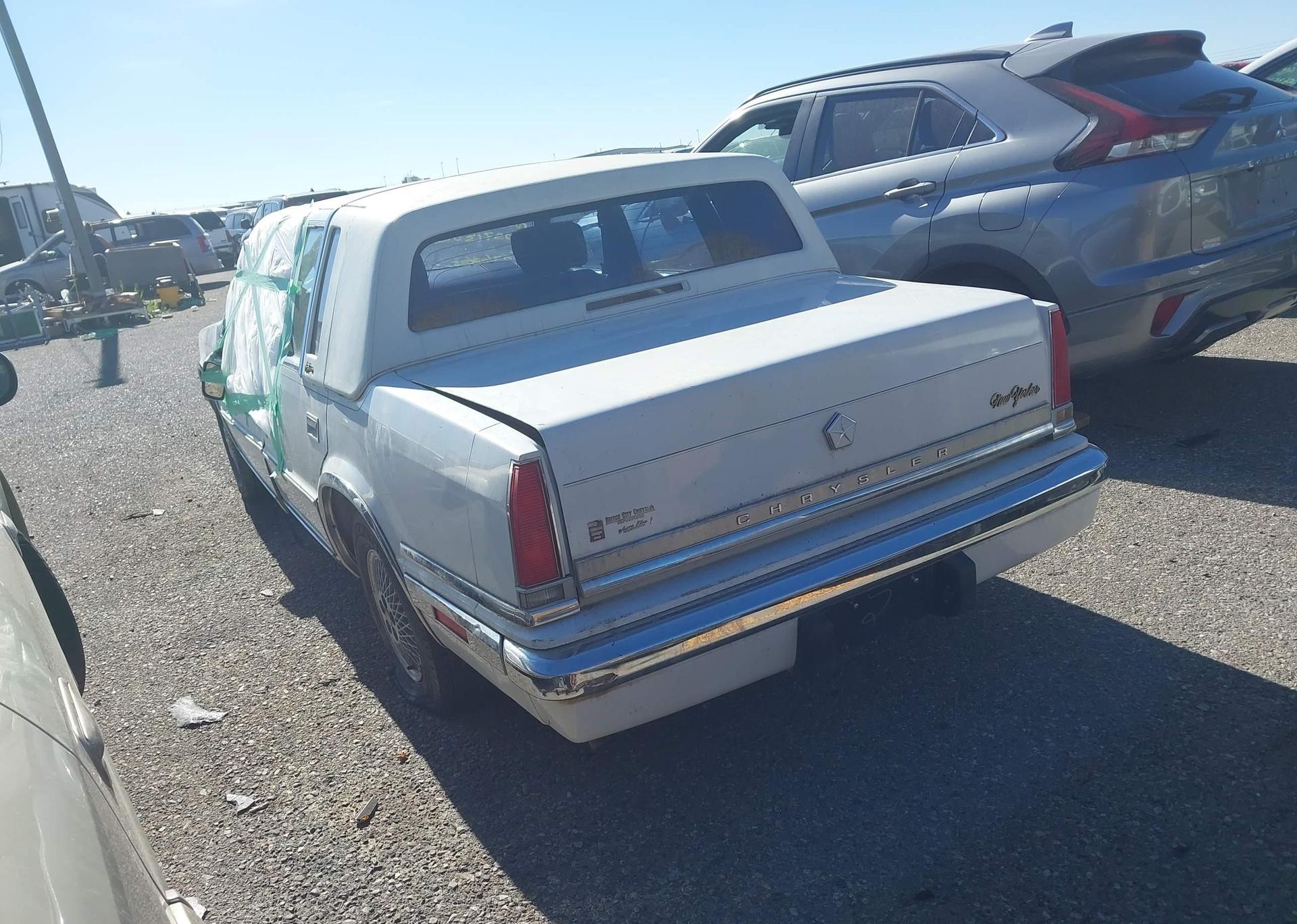 1990 CHRYSLER NEW YORKER FIFTH AVENUE