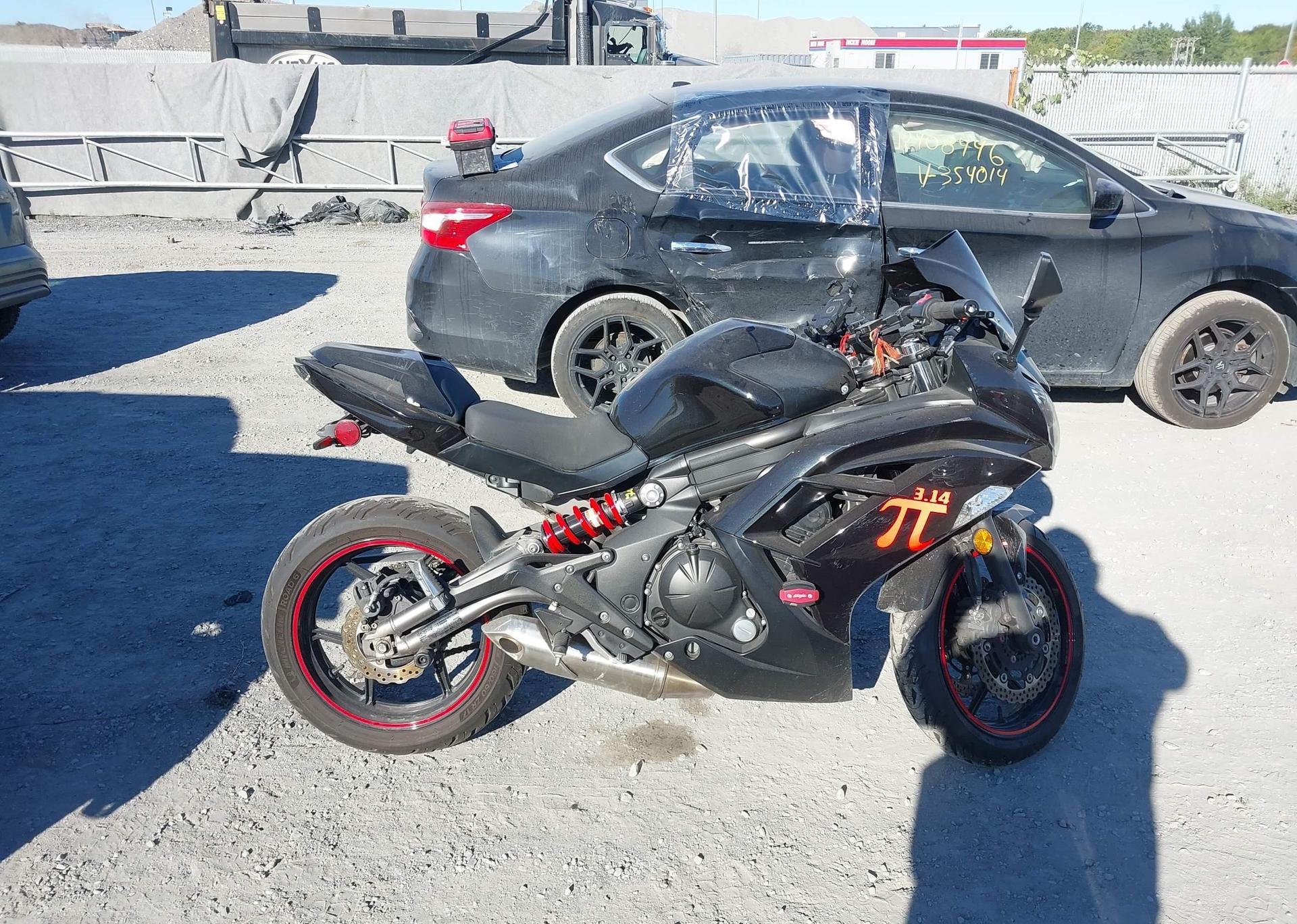 2012 KAWASAKI EX650 EC