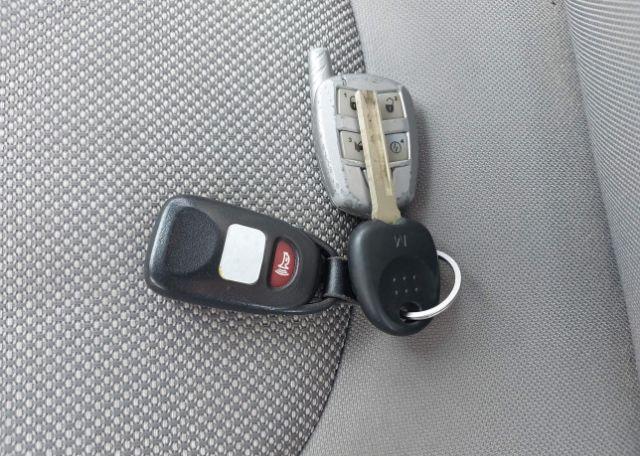 2012 HYUNDAI ACCENT GL