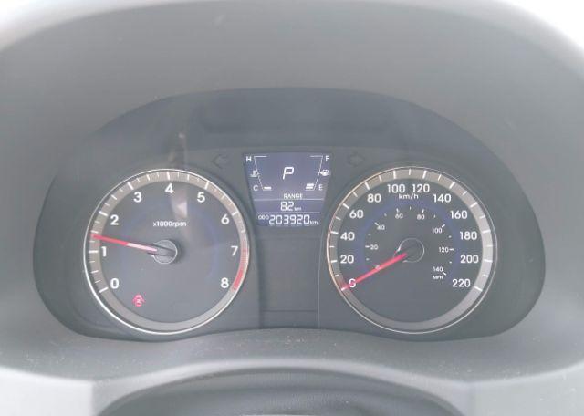 2012 HYUNDAI ACCENT GL