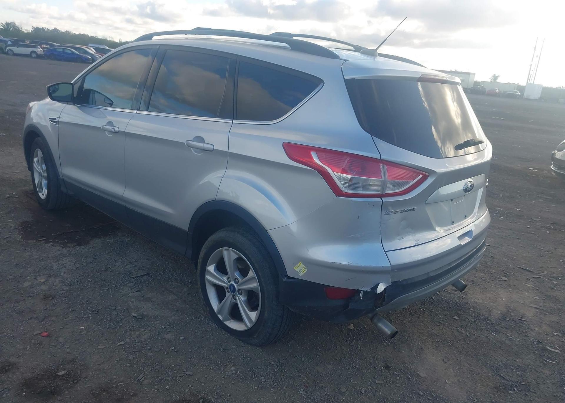 2013 FORD ESCAPE SE