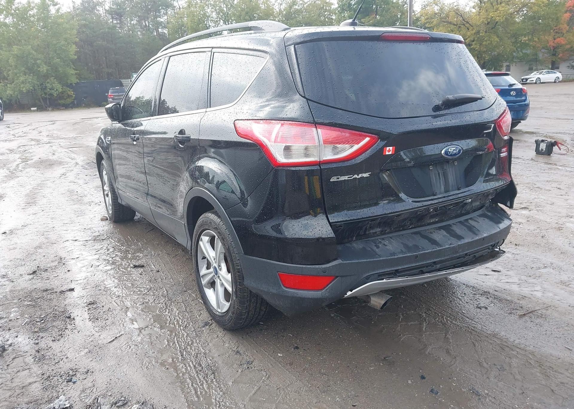 2016 FORD ESCAPE SE