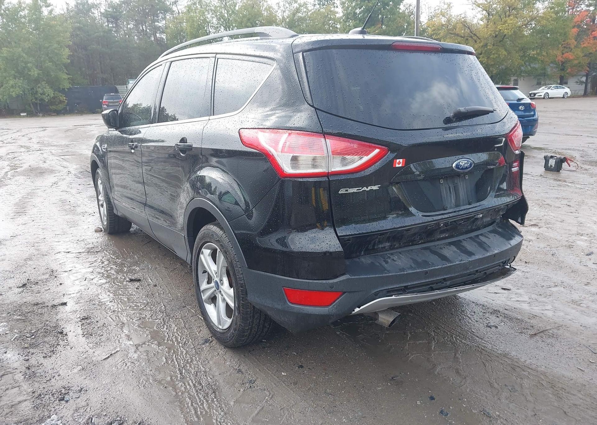 2016 FORD ESCAPE SE