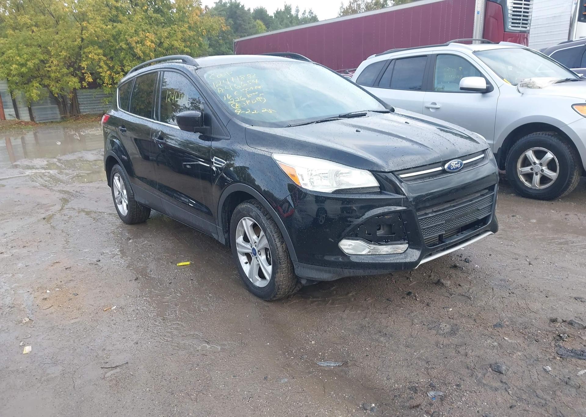 2016 FORD ESCAPE SE