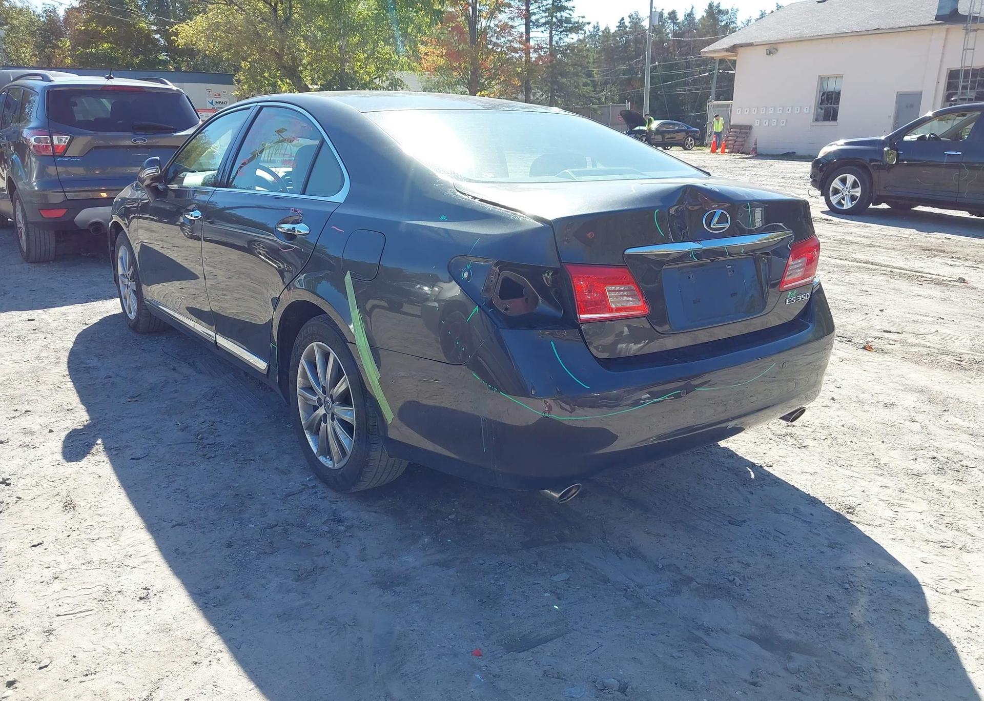 2011 LEXUS ES 350