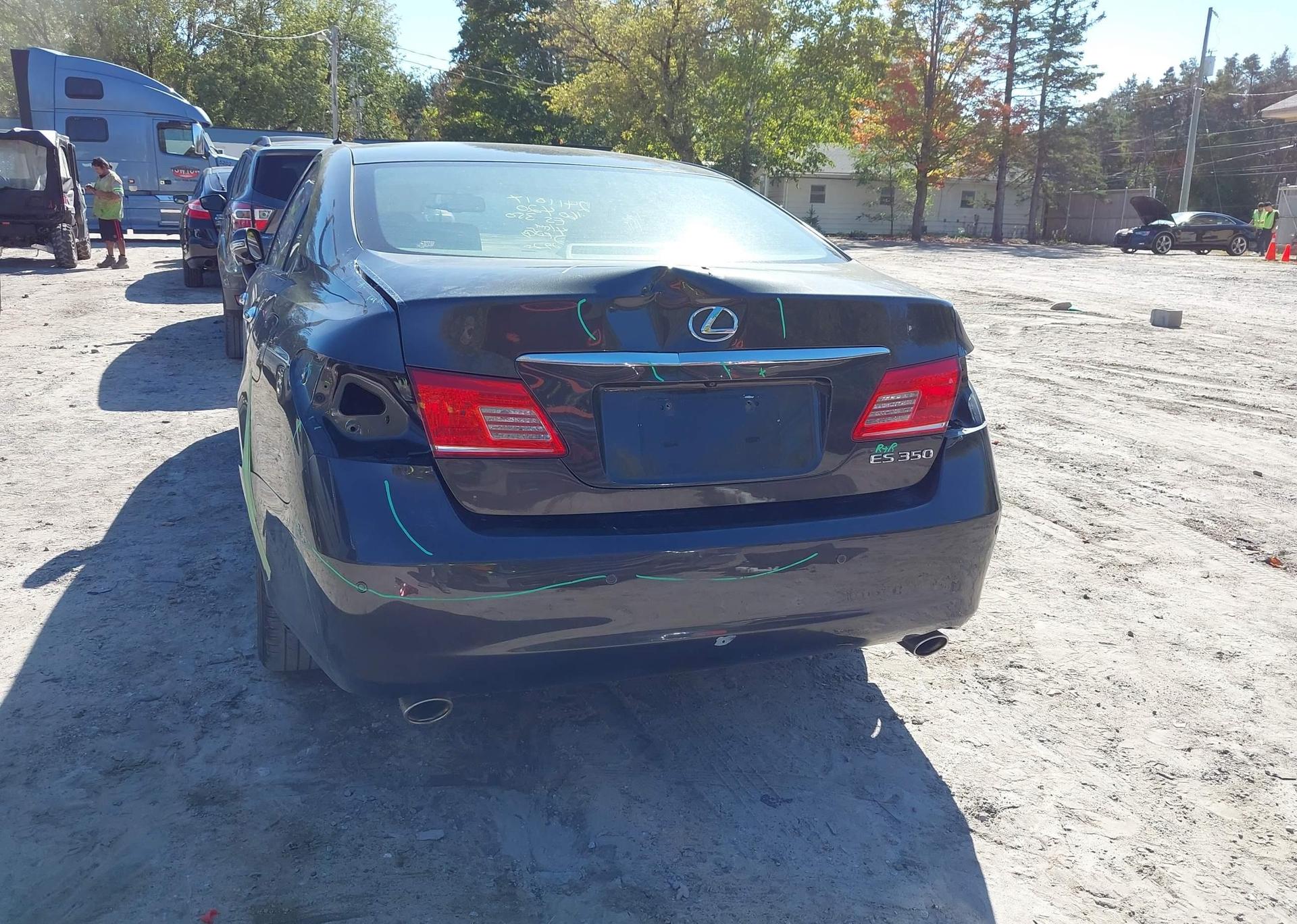 2011 LEXUS ES 350