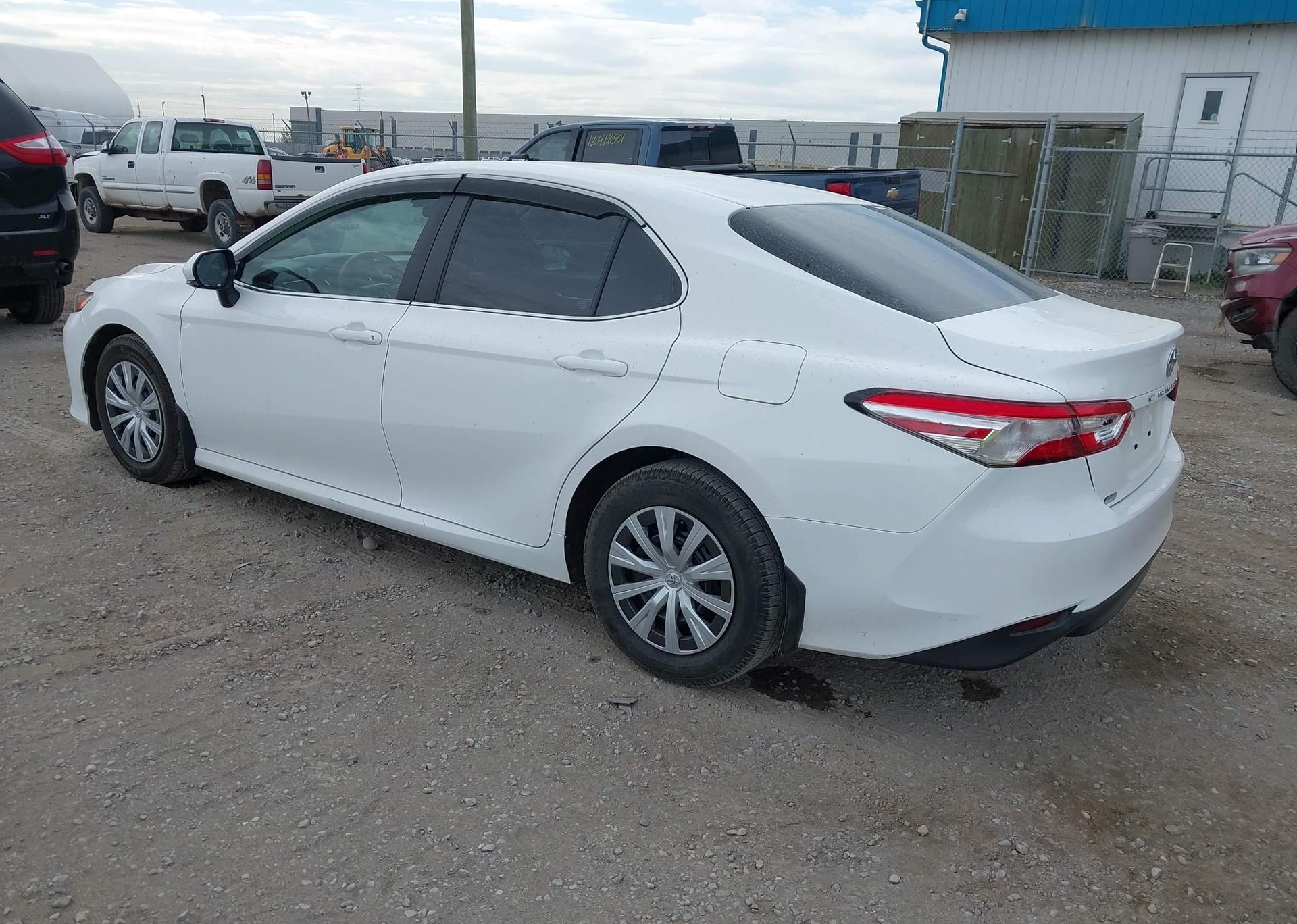 2020 TOYOTA CAMRY LE