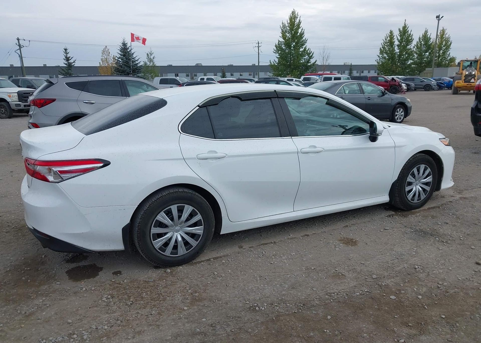 2020 TOYOTA CAMRY LE
