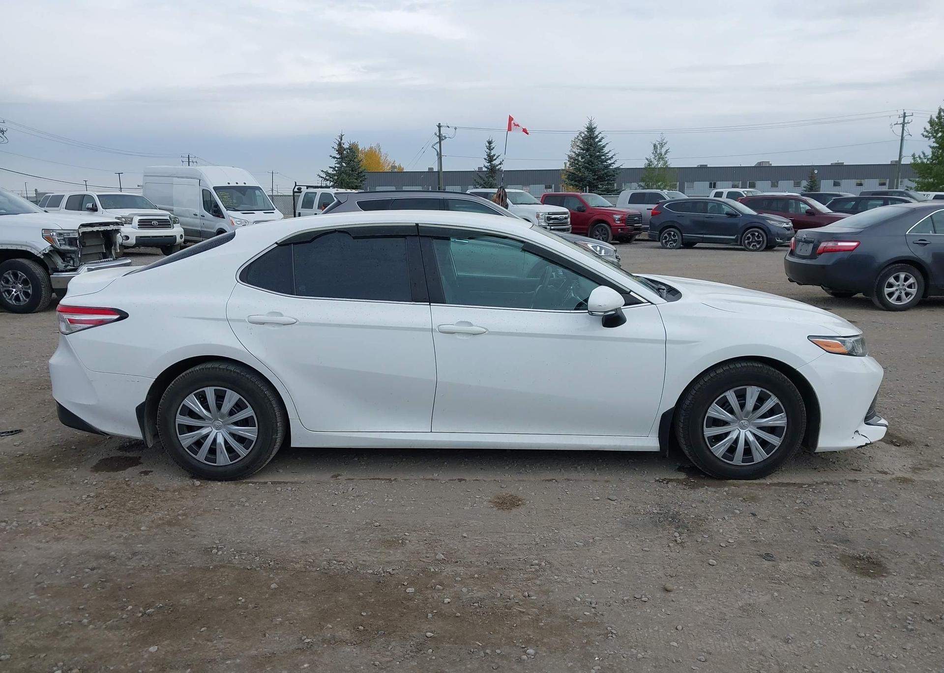 2020 TOYOTA CAMRY LE