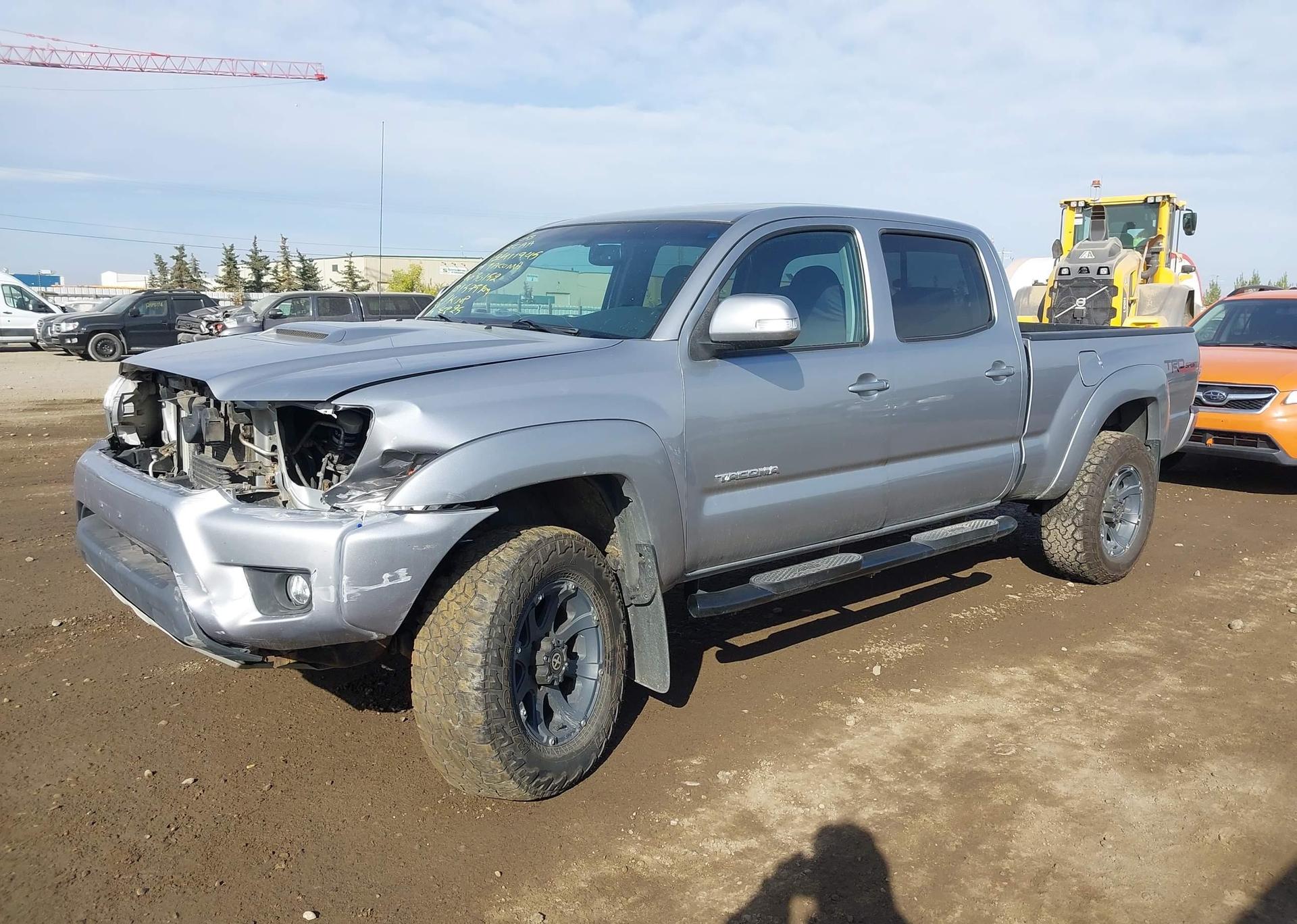 2015 TOYOTA TACOMA V6