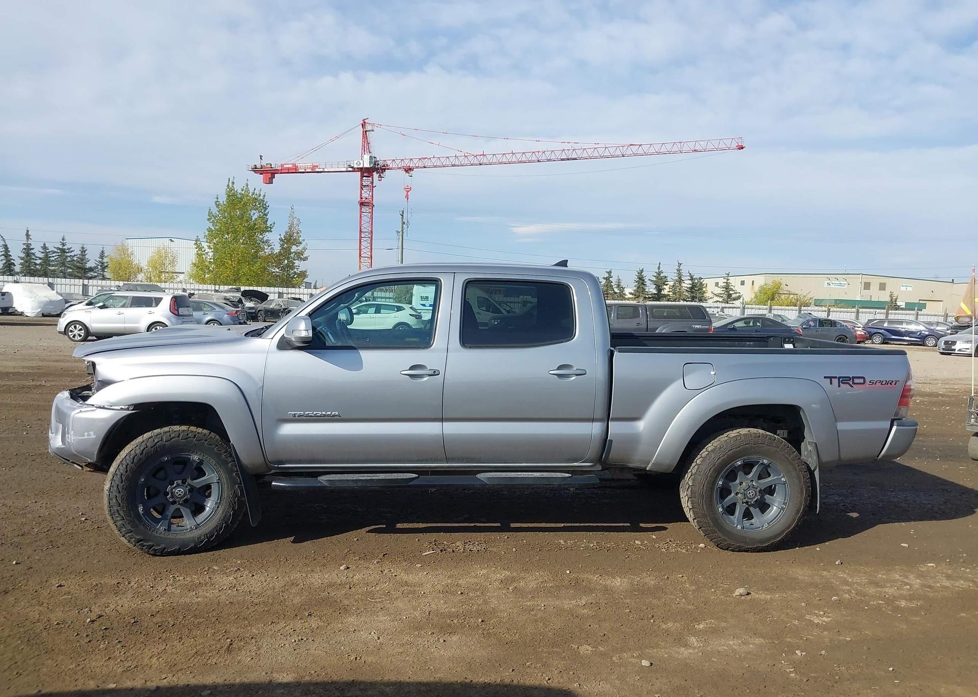 2015 TOYOTA TACOMA V6