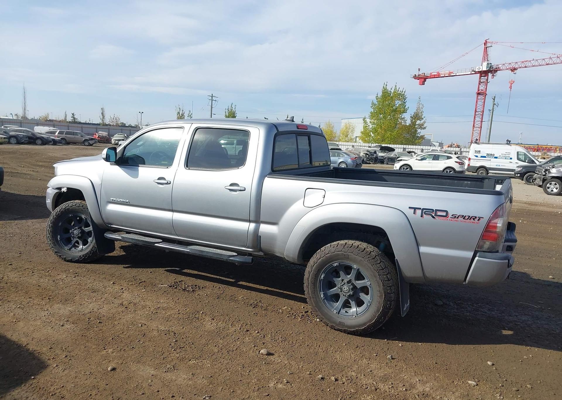 2015 TOYOTA TACOMA V6