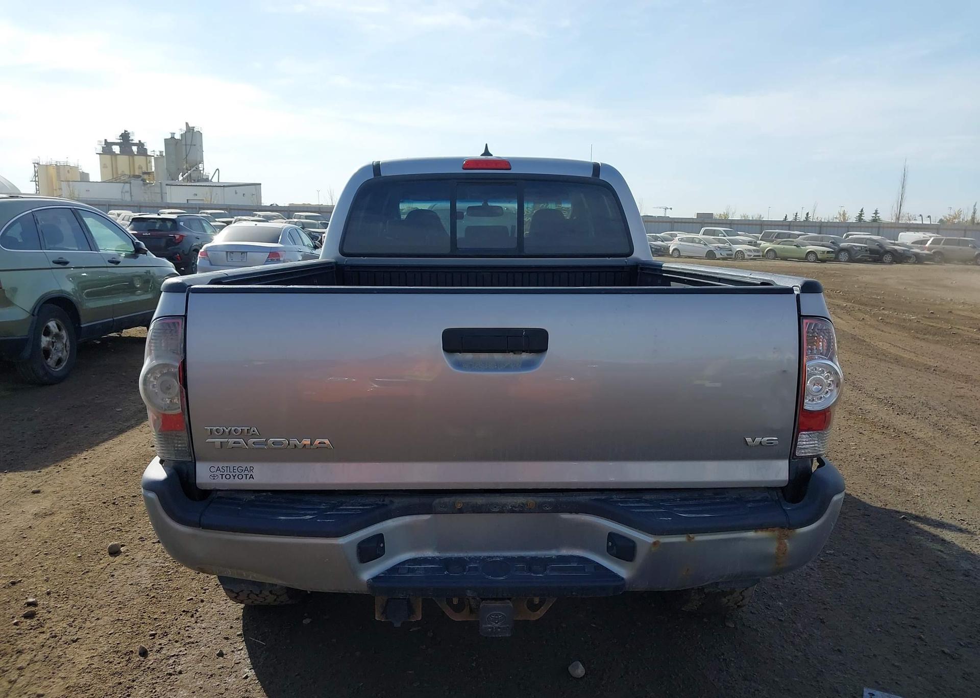2015 TOYOTA TACOMA V6