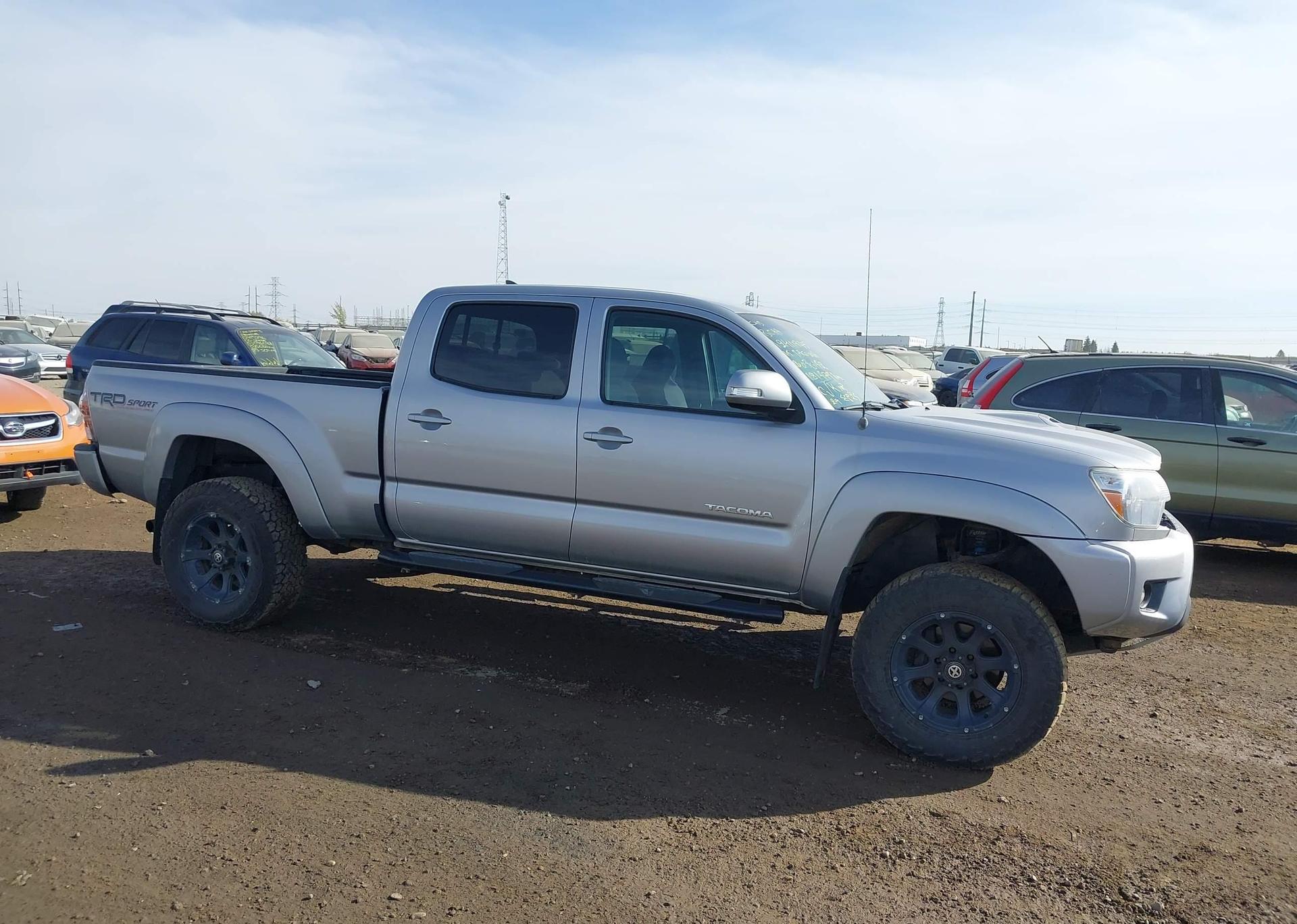 2015 TOYOTA TACOMA V6