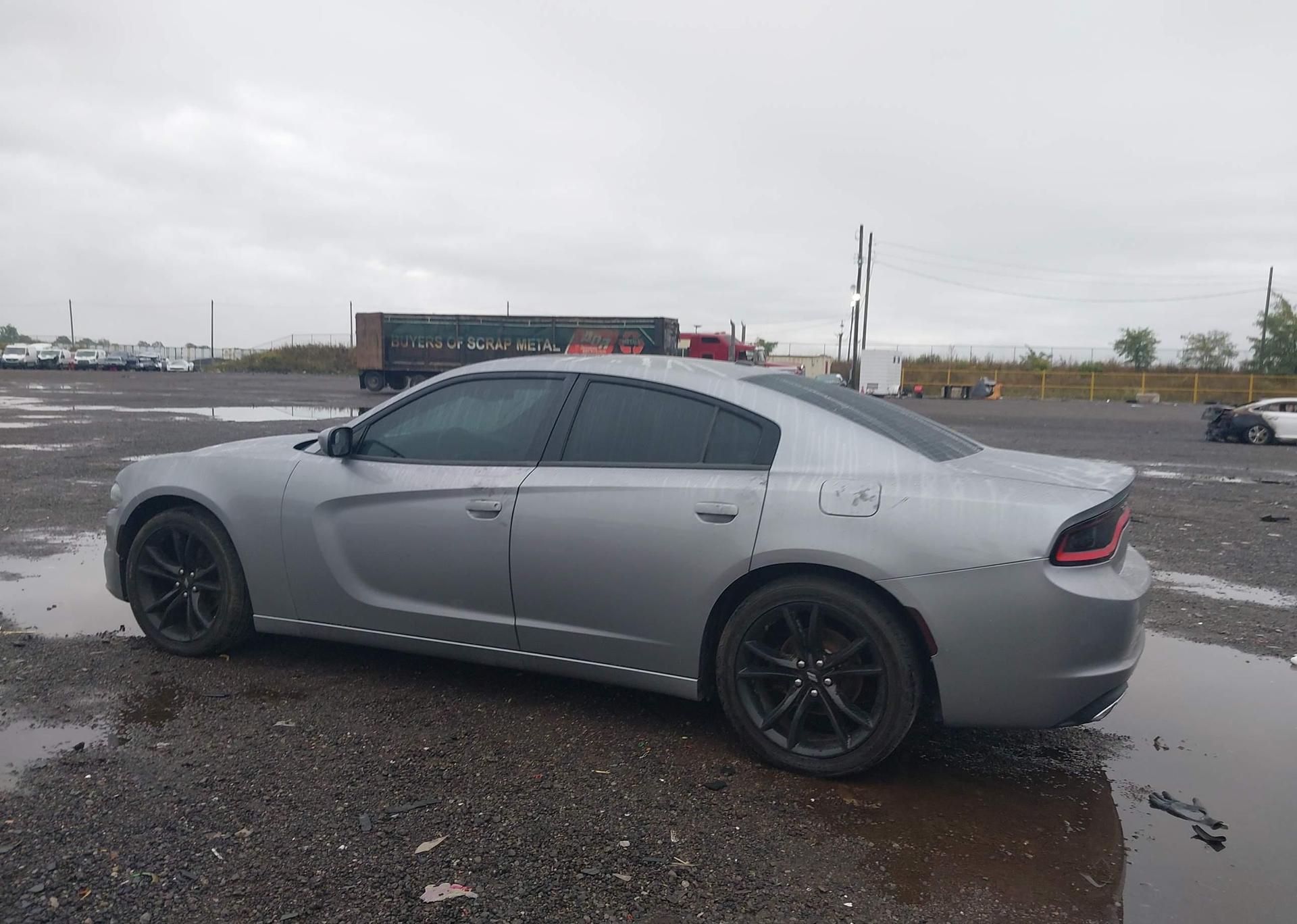 2015 DODGE CHARGER SXT