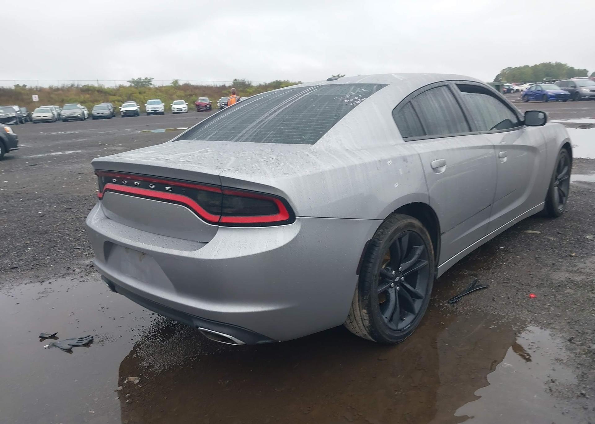 2015 DODGE CHARGER SXT
