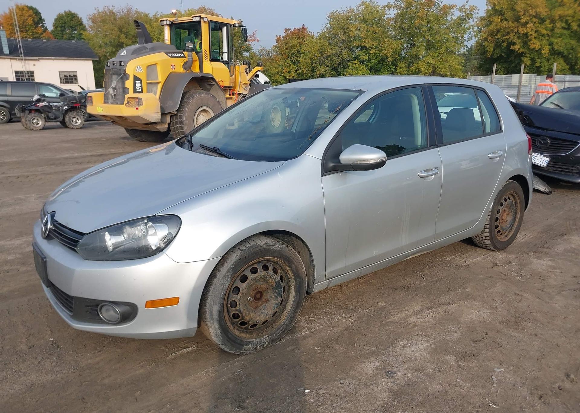 2013 VOLKSWAGEN GOLF