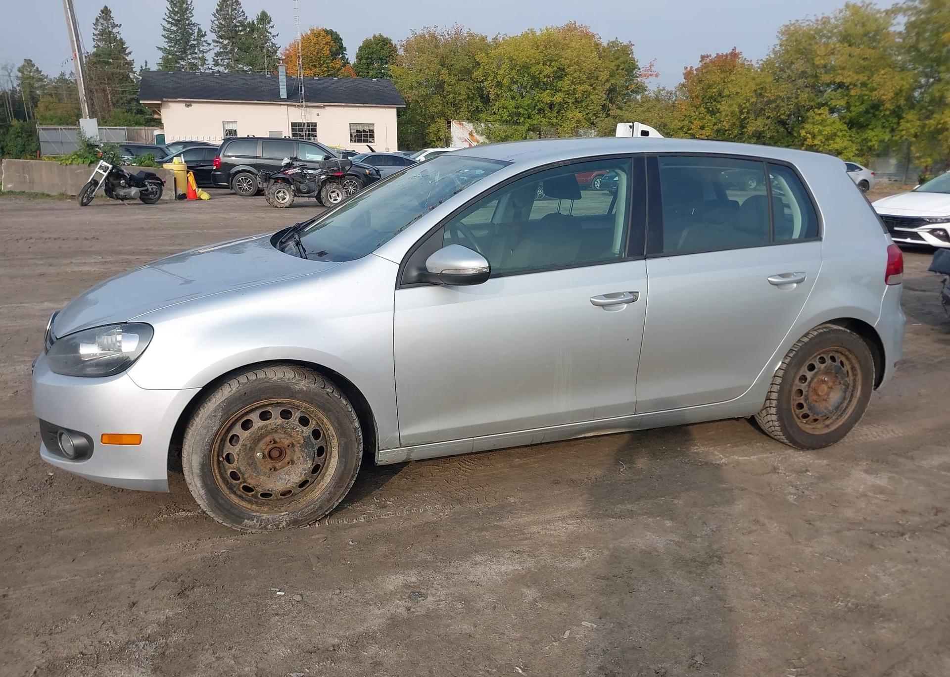 2013 VOLKSWAGEN GOLF